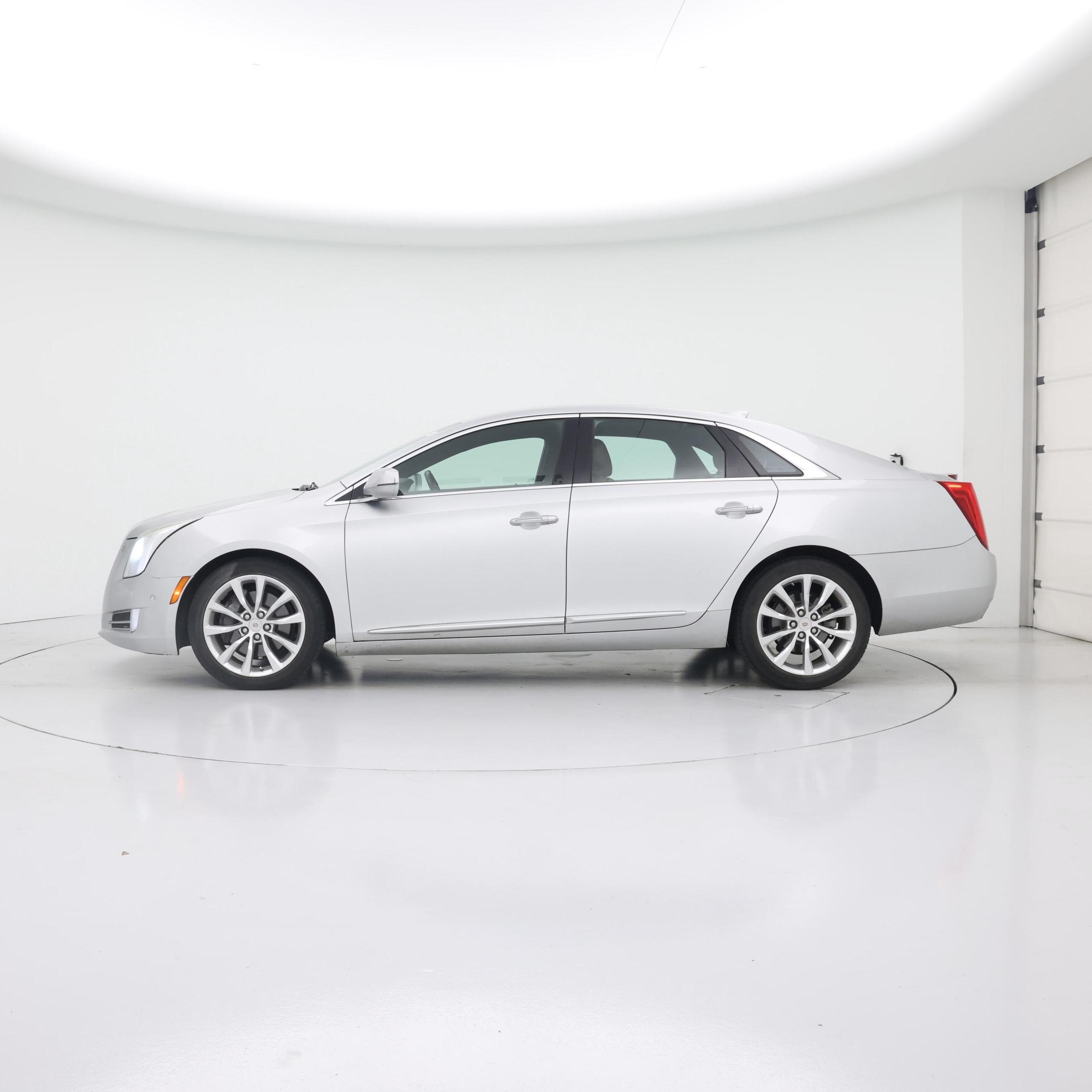 Thumbnail: 2015 Cadillac XTS - 3