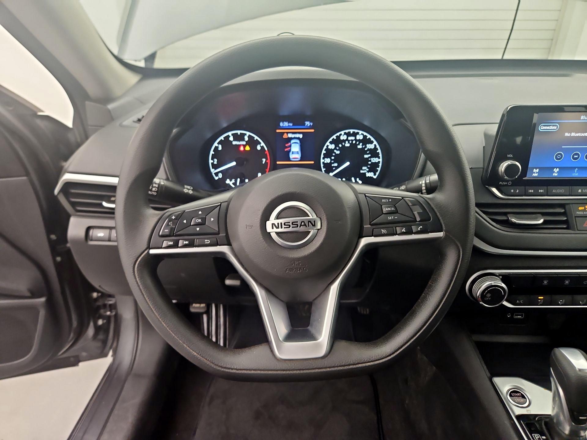 Thumbnail: 2022 Nissan Altima - 10