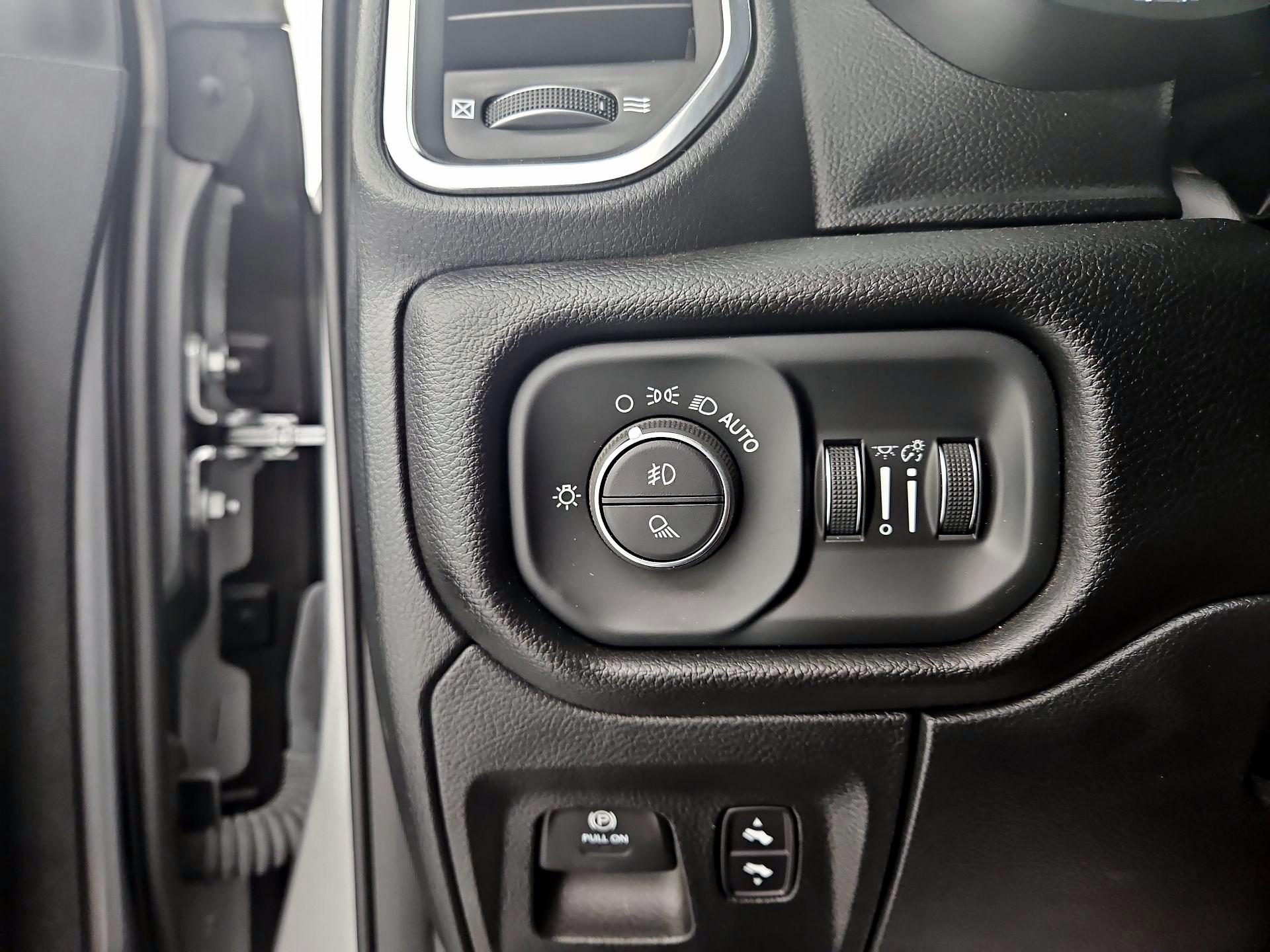 Thumbnail: 2024 RAM 1500 - 13