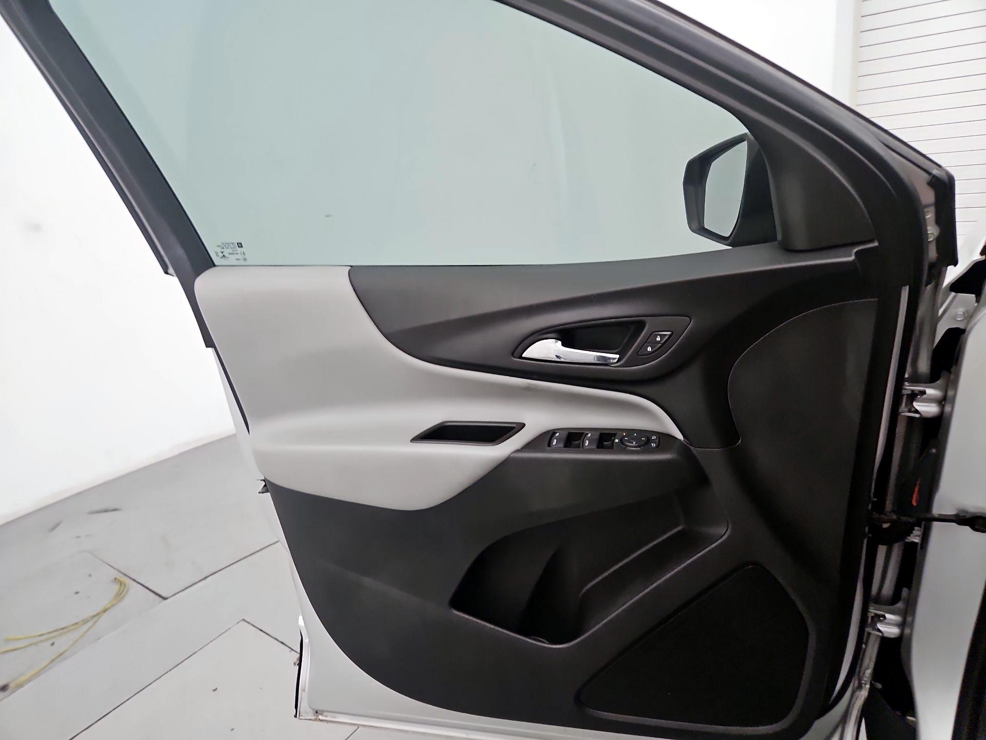 Thumbnail: 2021 Chevrolet Equinox - 12