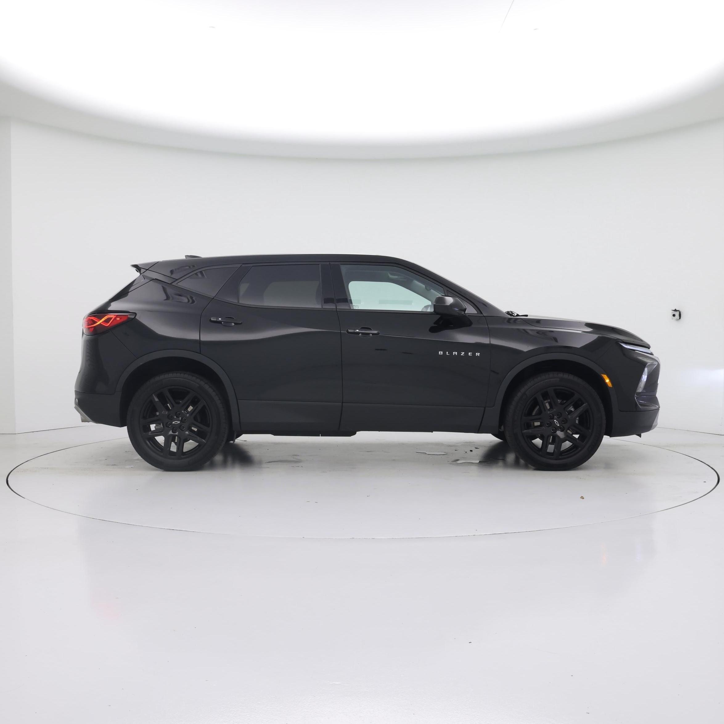 Thumbnail: 2023 Chevrolet Blazer - 7
