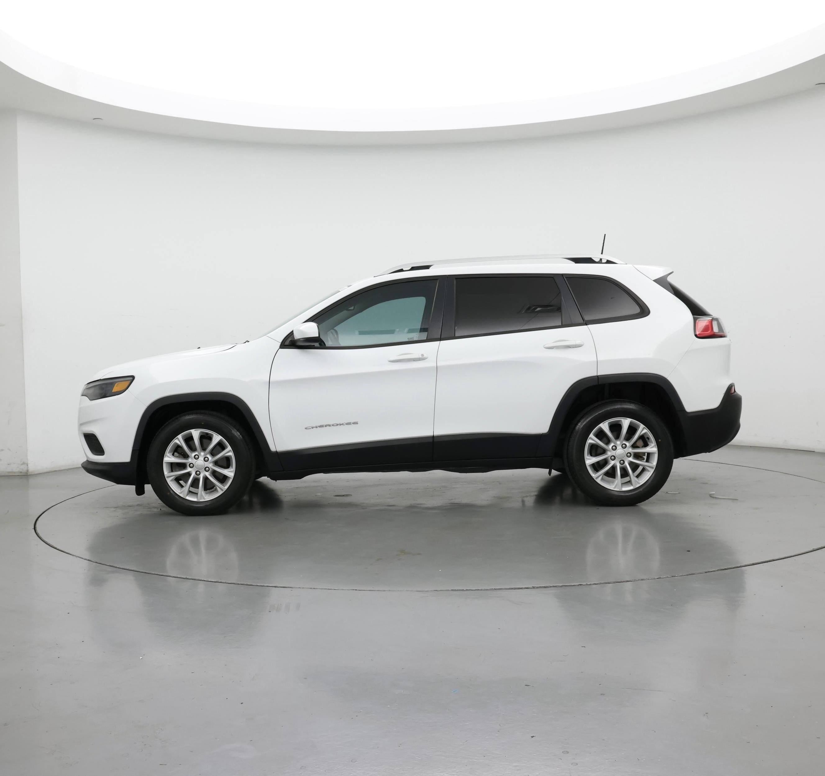 Thumbnail: 2021 Jeep Cherokee - 3