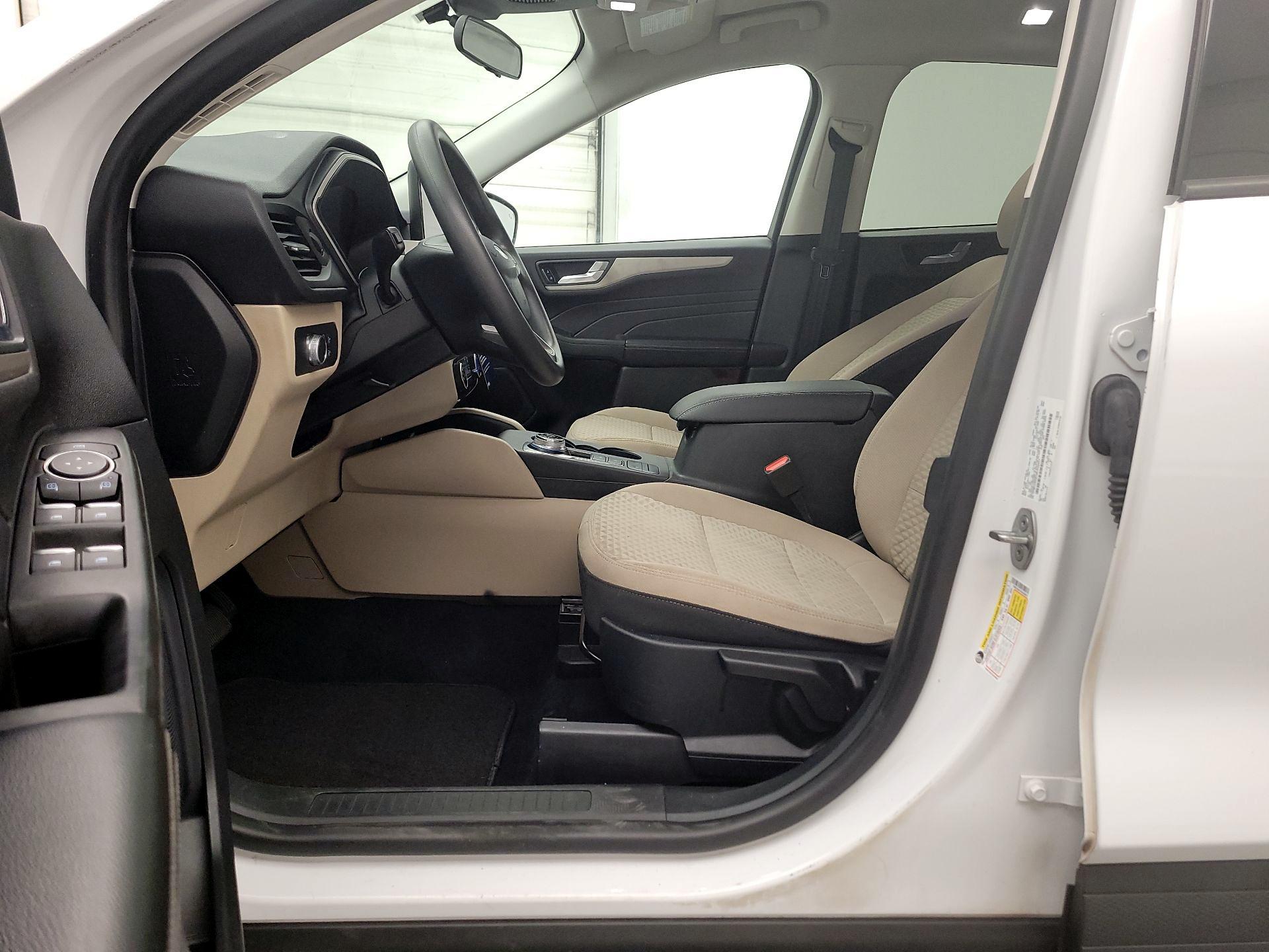 Thumbnail: 2021 Ford Escape - 11