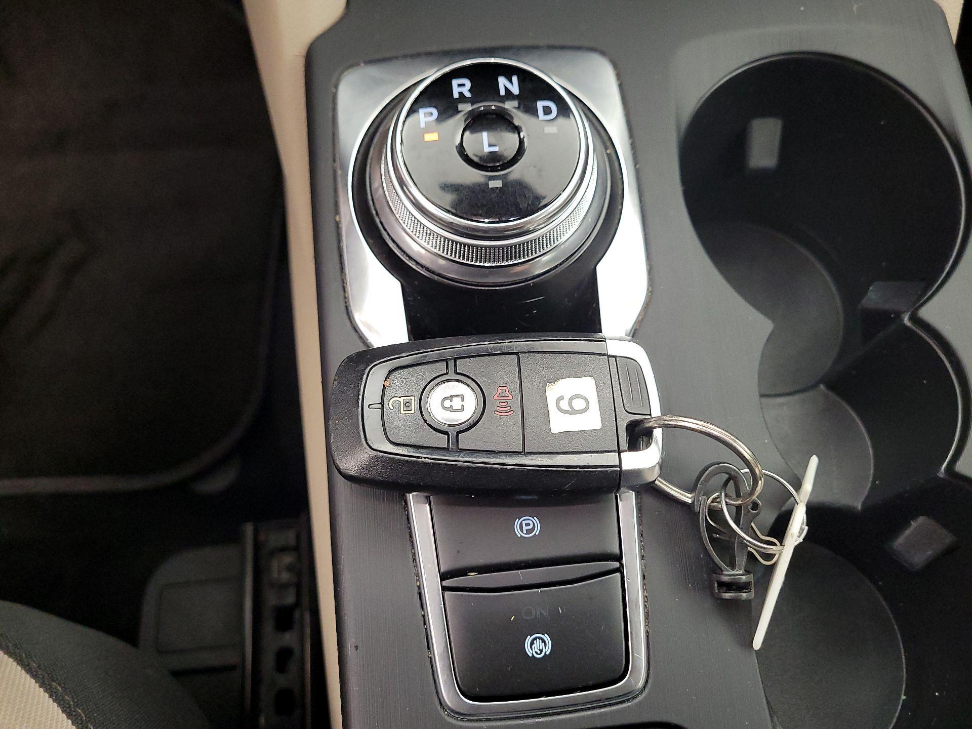Thumbnail: 2021 Ford Escape - 18