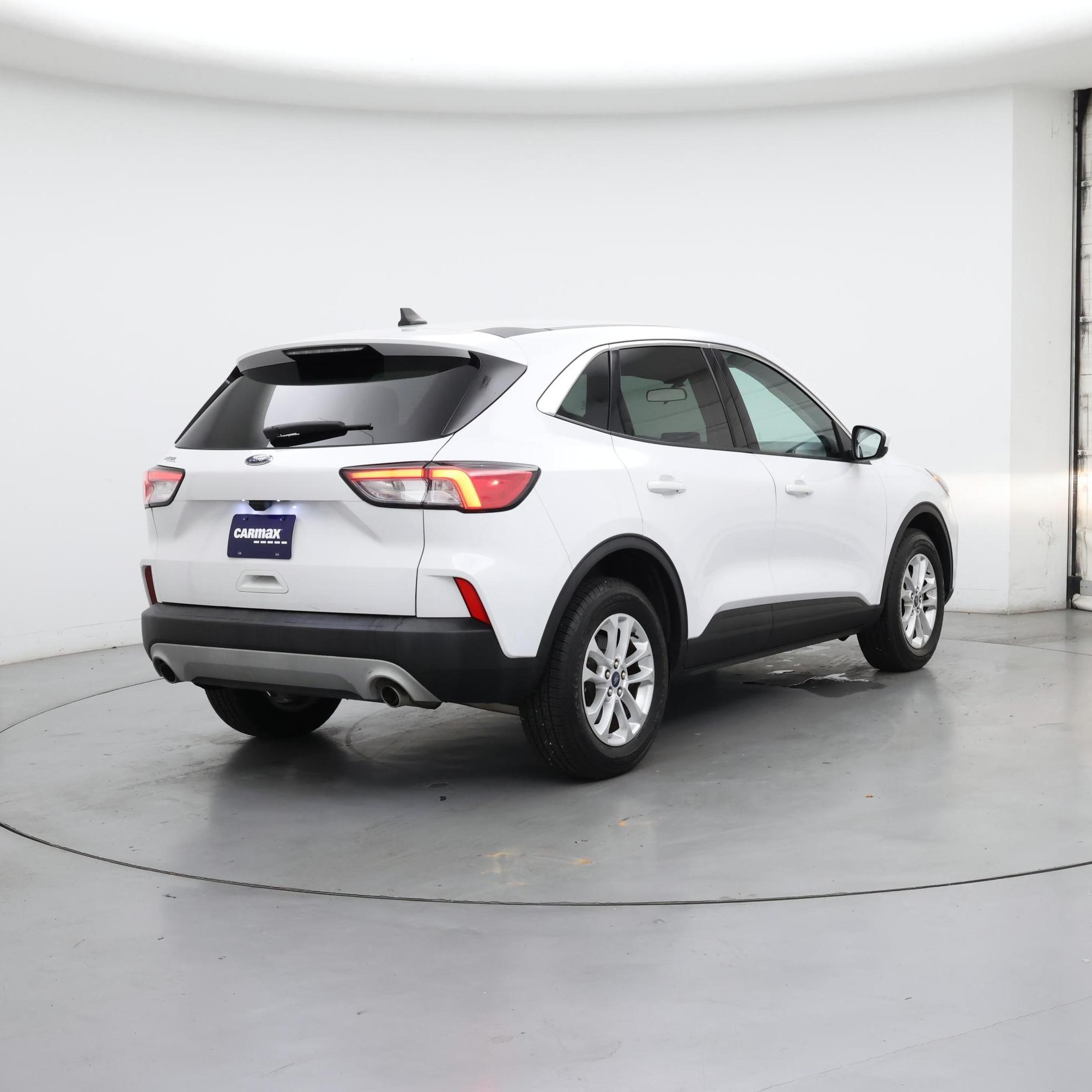 Thumbnail: 2021 Ford Escape - 8