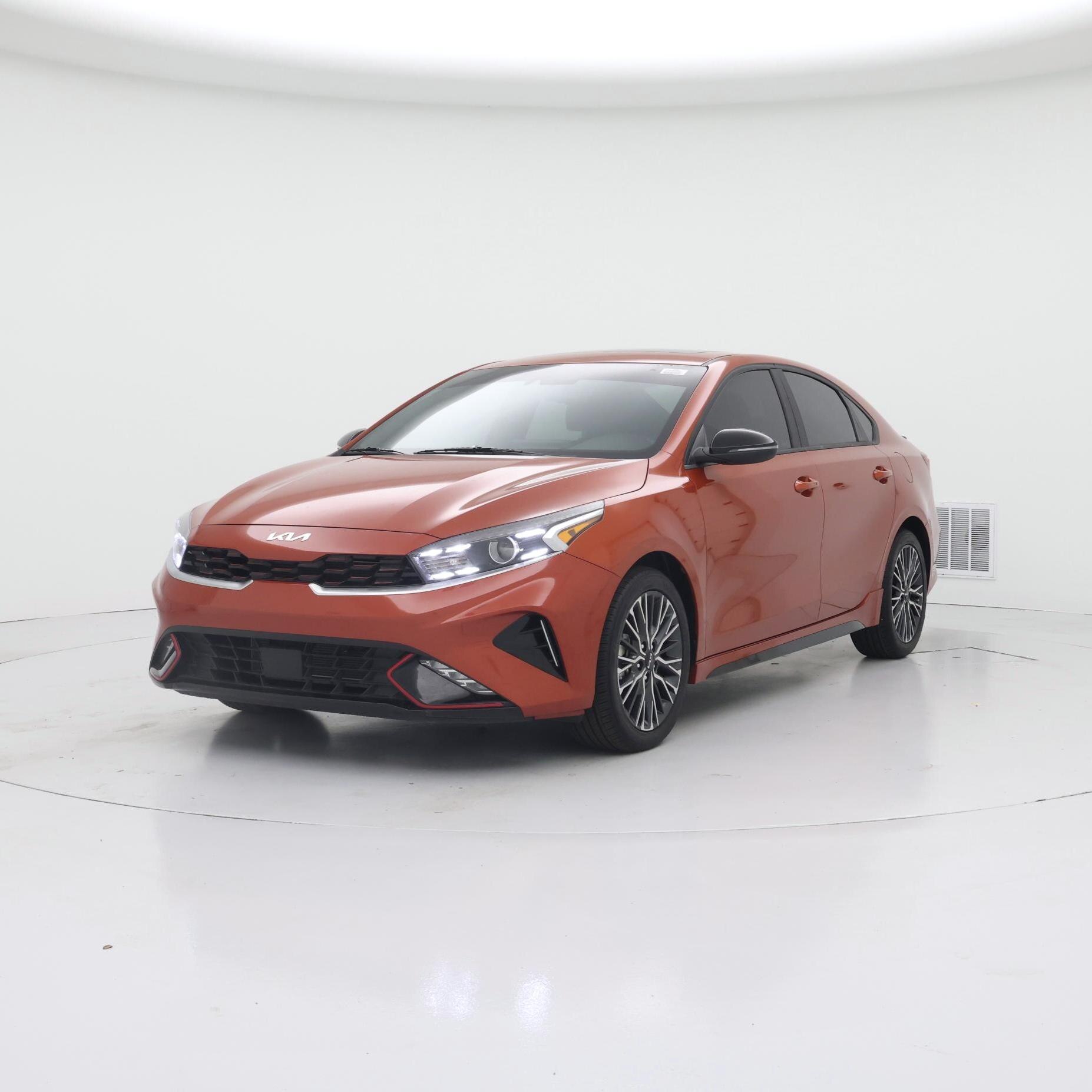 Thumbnail: 2023 Kia Forte - 4