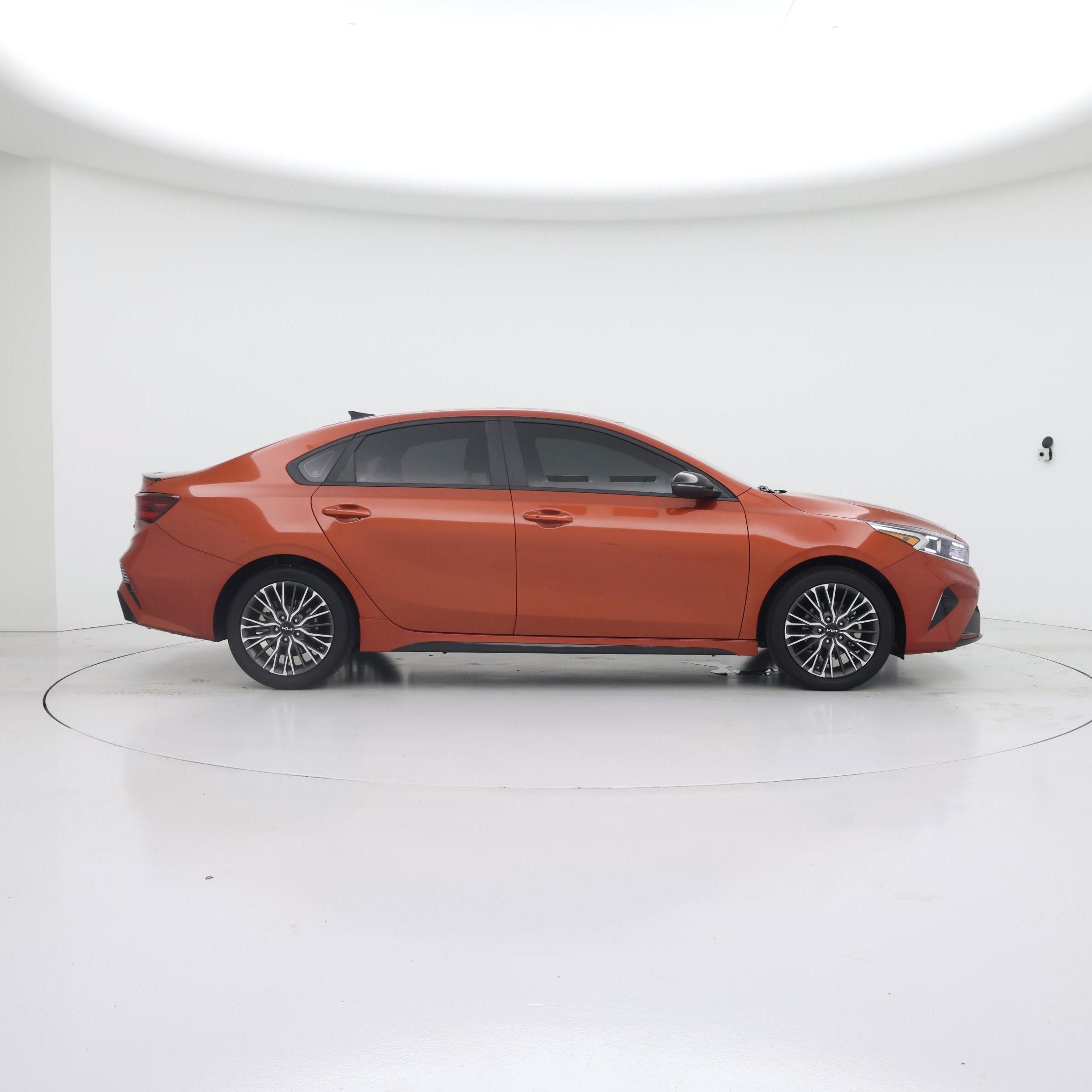Thumbnail: 2023 Kia Forte - 7