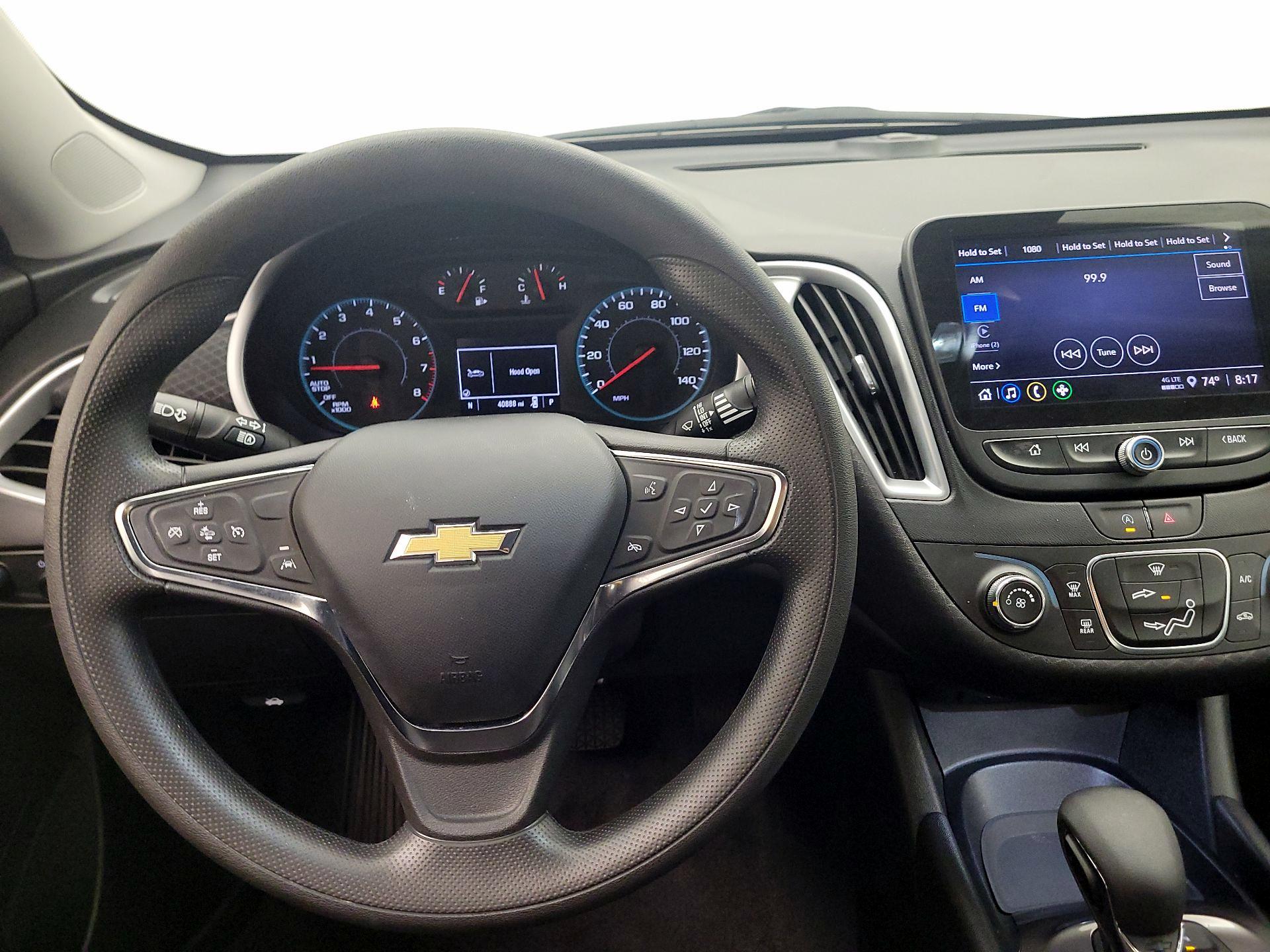 Thumbnail: 2023 Chevrolet Malibu - 10