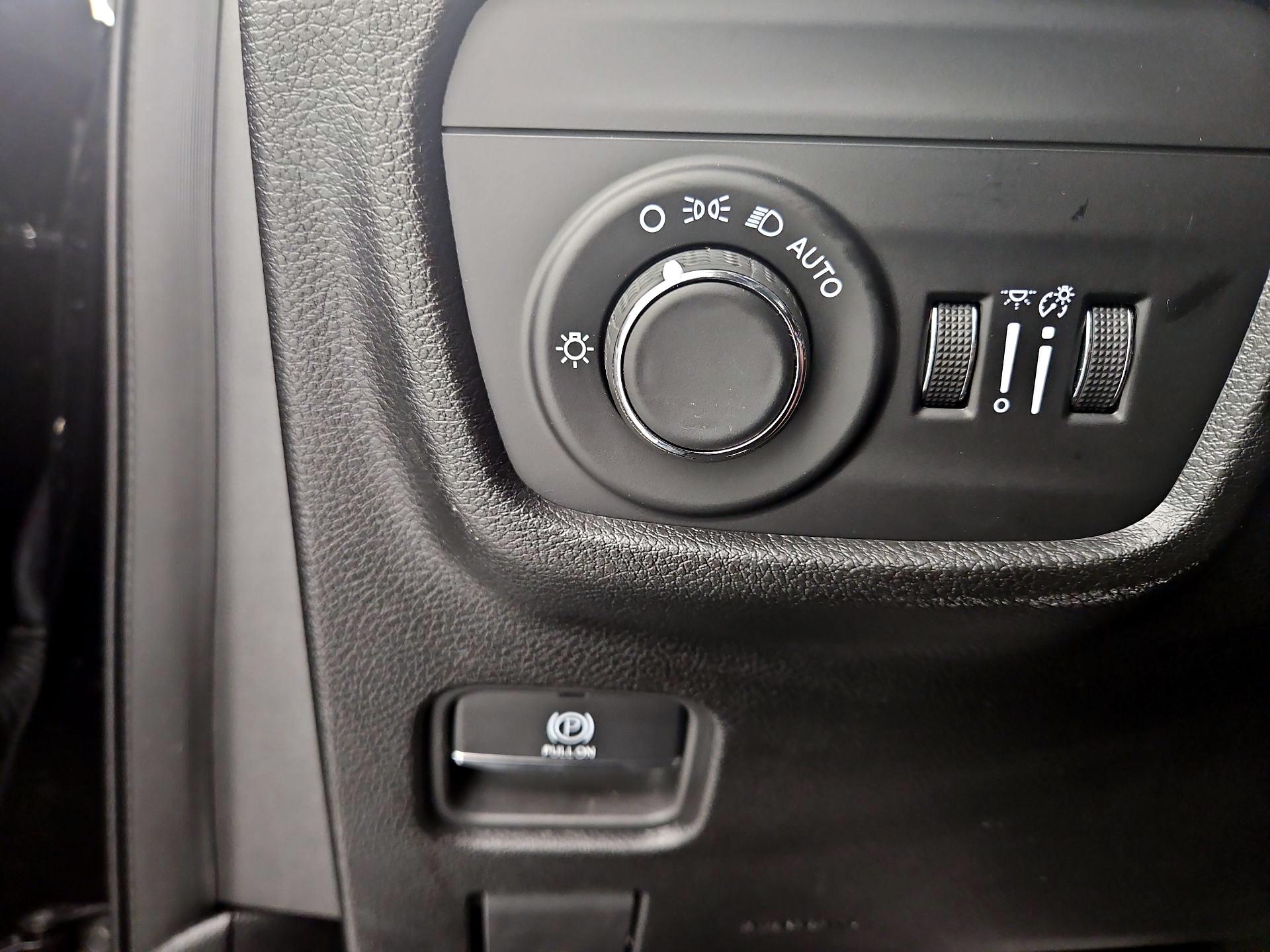 Thumbnail: 2023 Jeep Grand Cherokee - 13