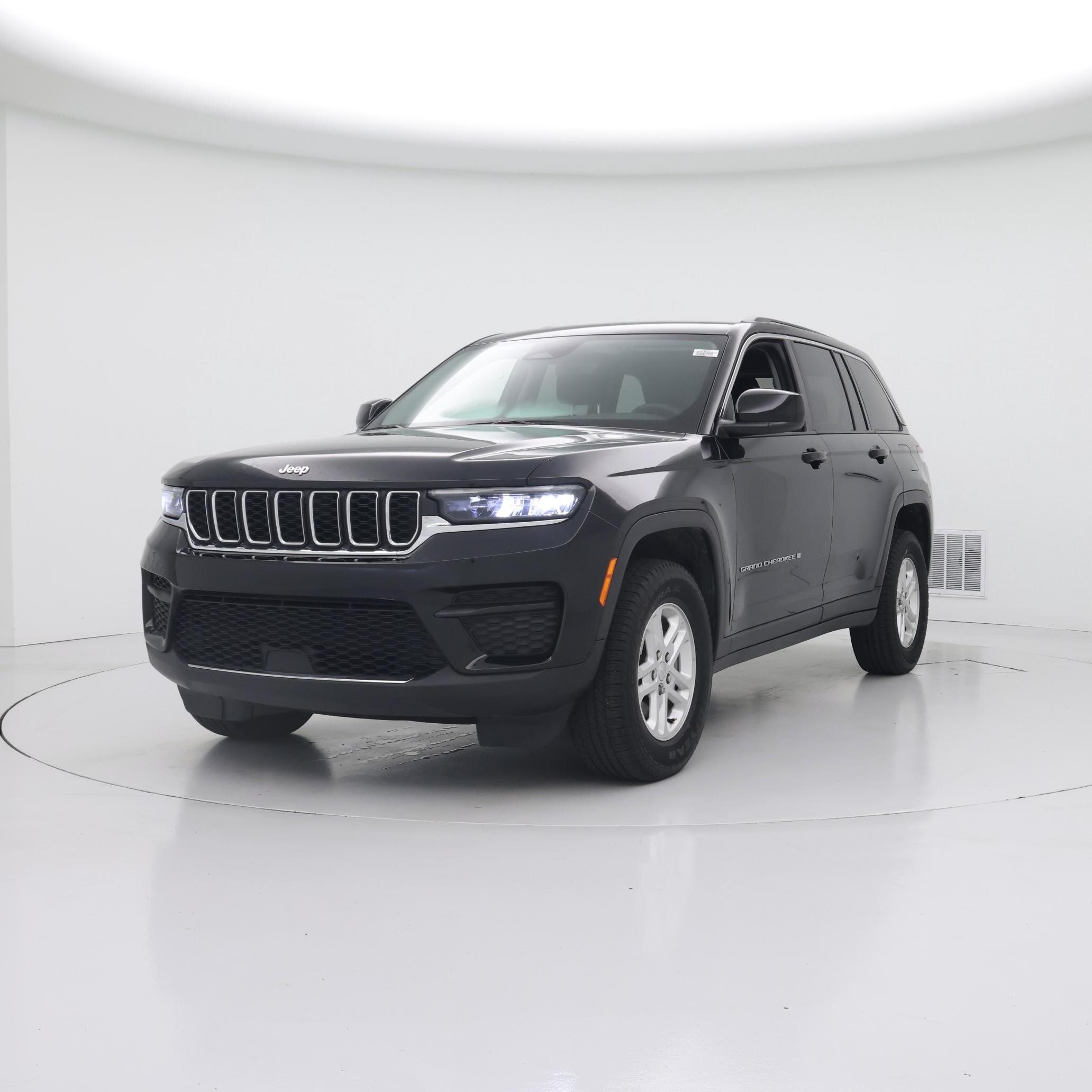 Thumbnail: 2023 Jeep Grand Cherokee - 4