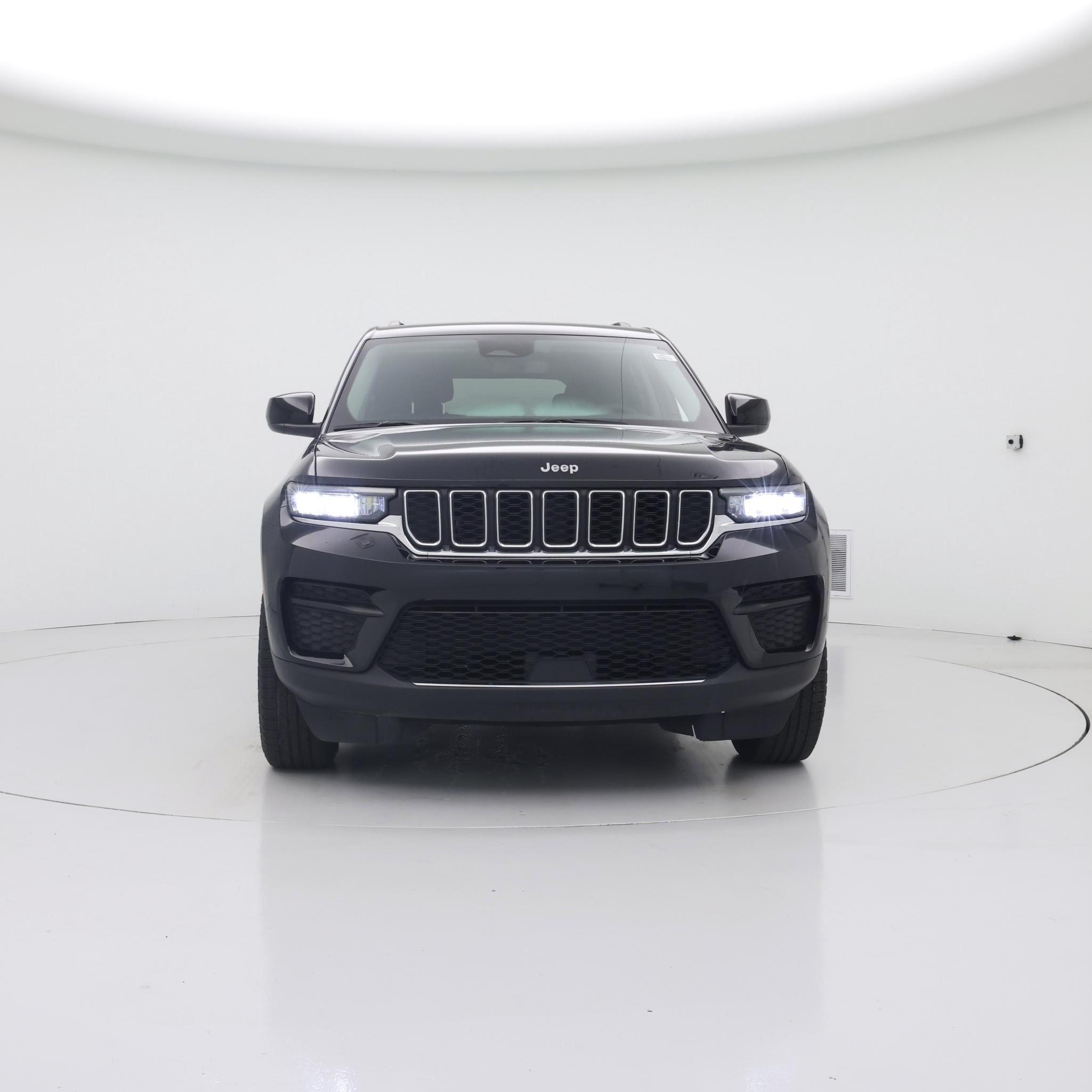 Thumbnail: 2023 Jeep Grand Cherokee - 5