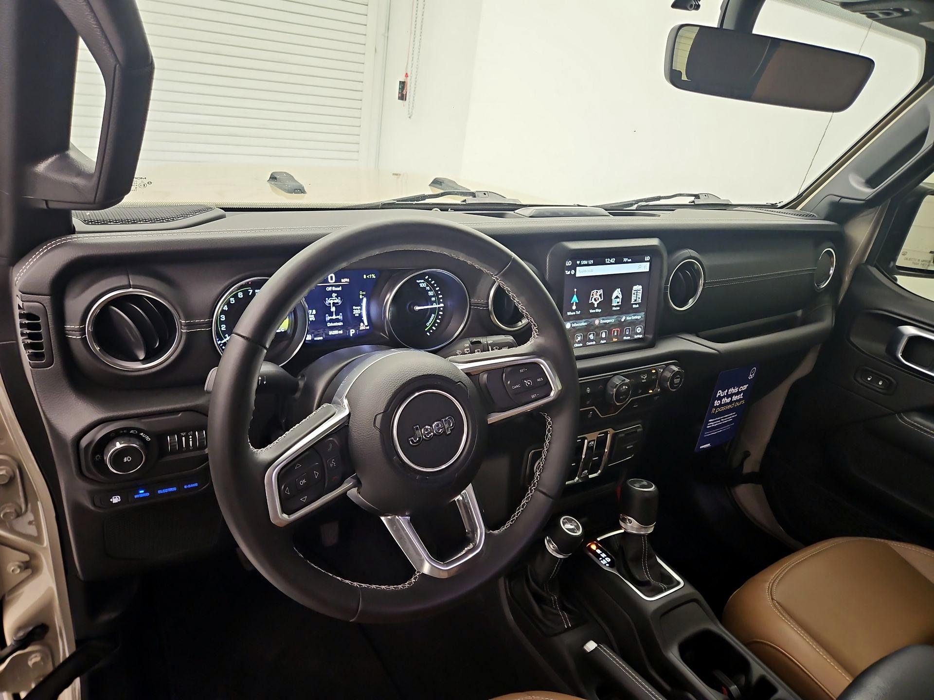 Thumbnail: 2022 Jeep Wrangler - 9