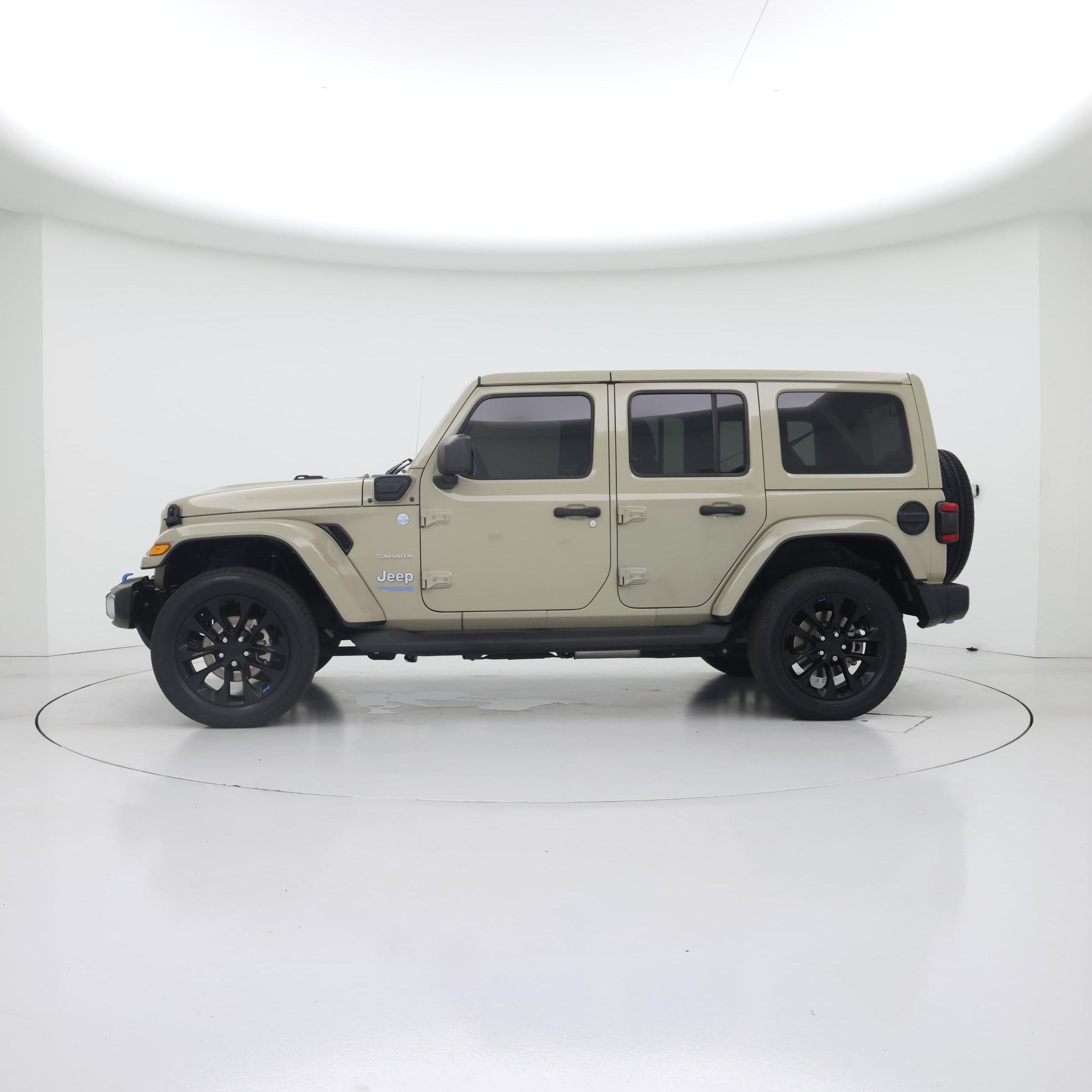Thumbnail: 2022 Jeep Wrangler - 3