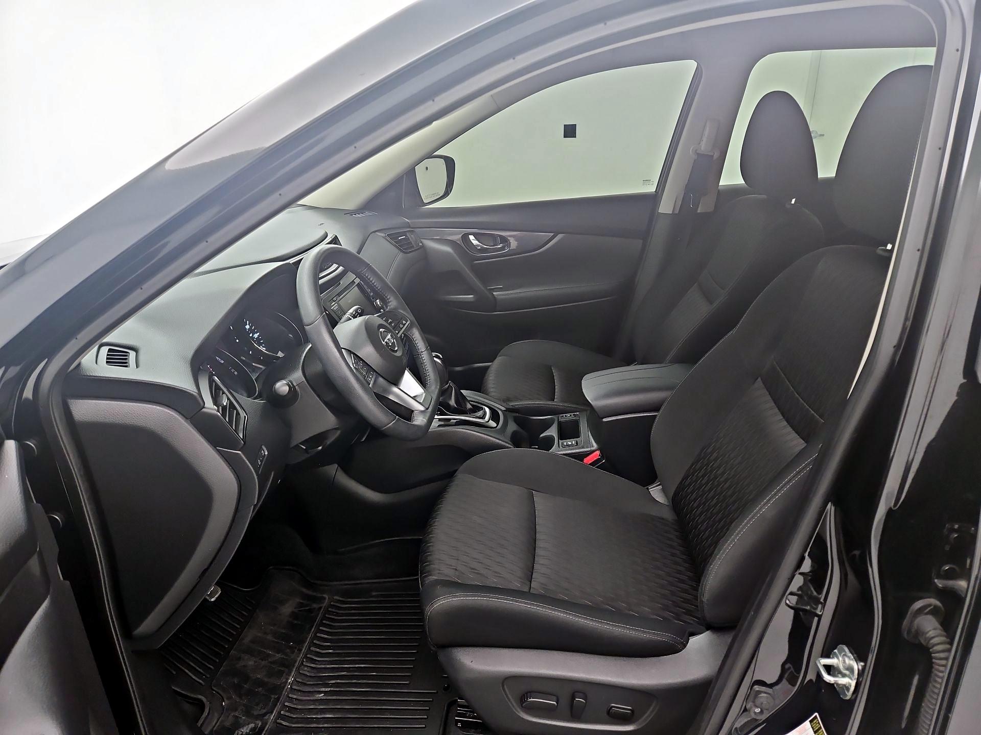 Thumbnail: 2020 Nissan Rogue - 11