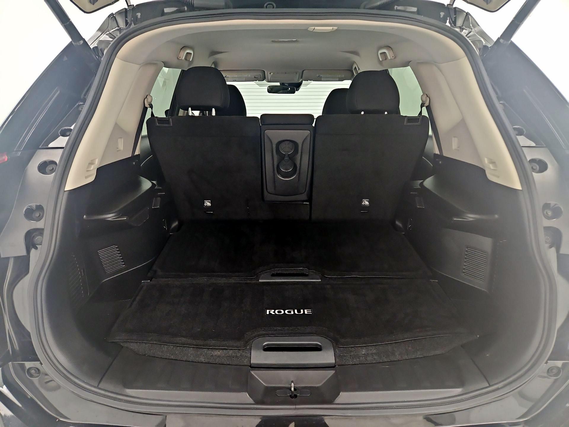 Thumbnail: 2020 Nissan Rogue - 20