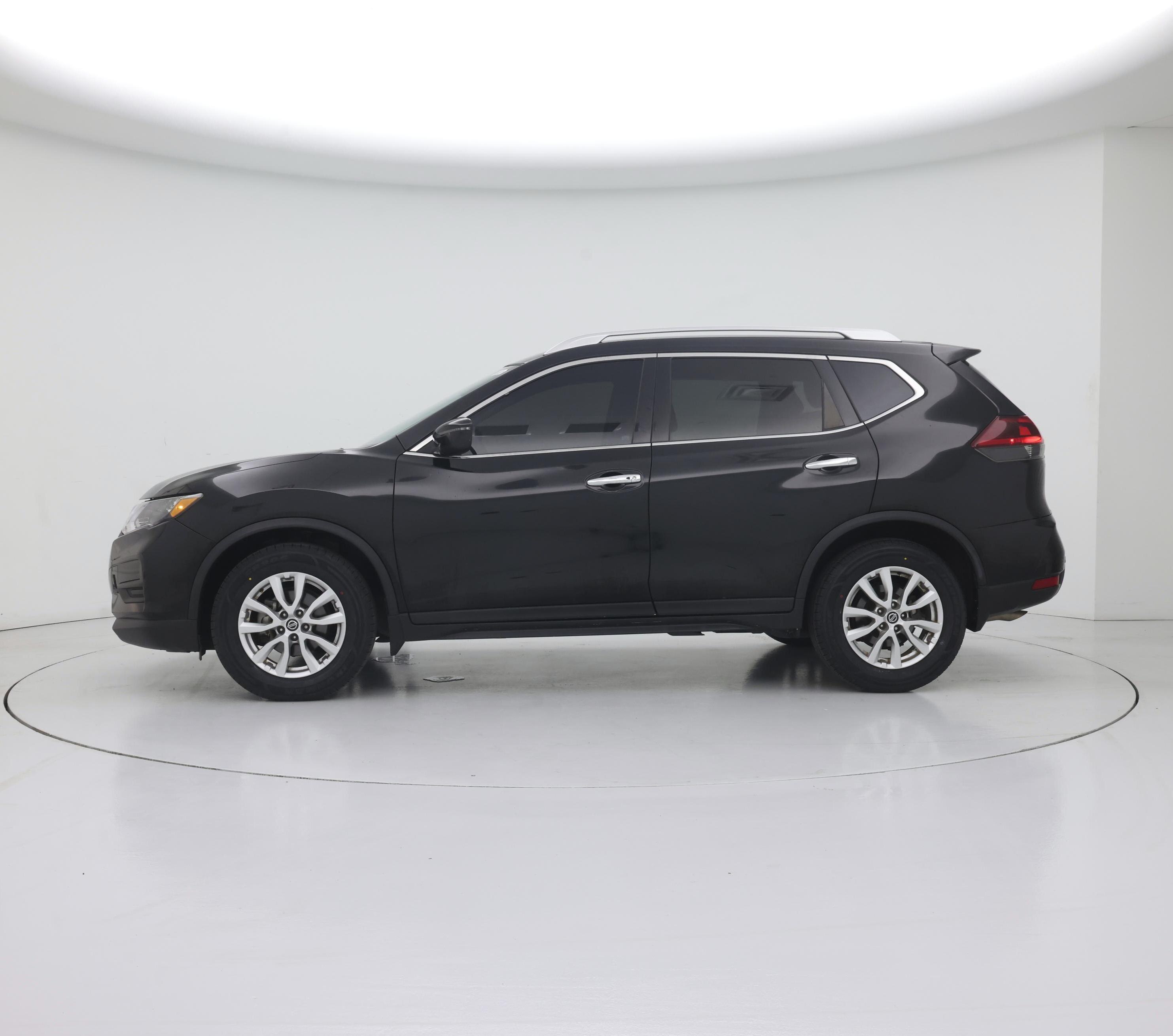 Thumbnail: 2020 Nissan Rogue - 3