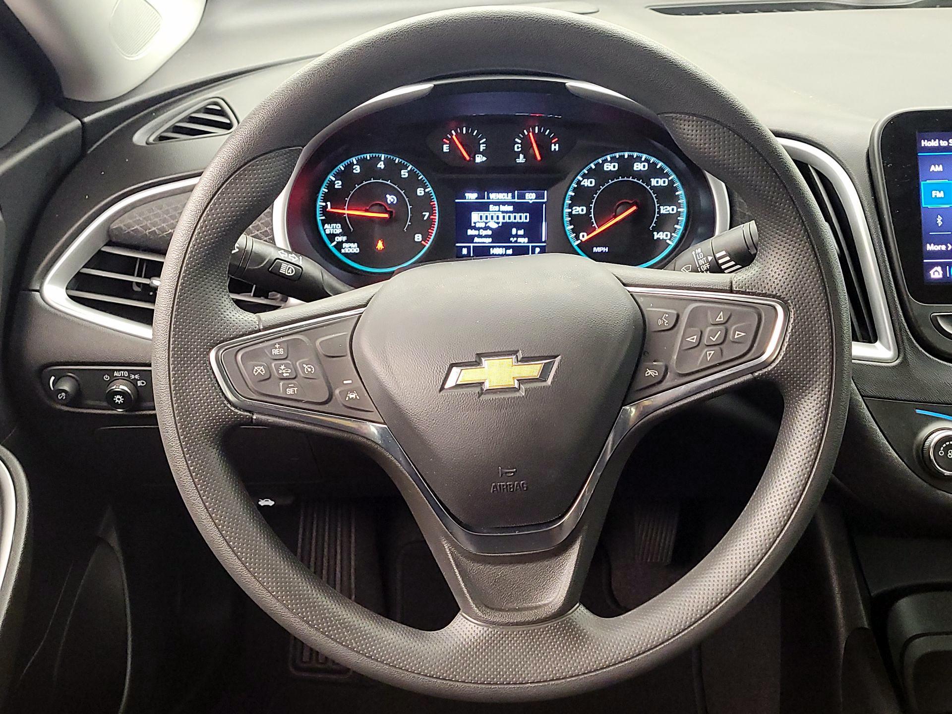 Thumbnail: 2023 Chevrolet Malibu - 10