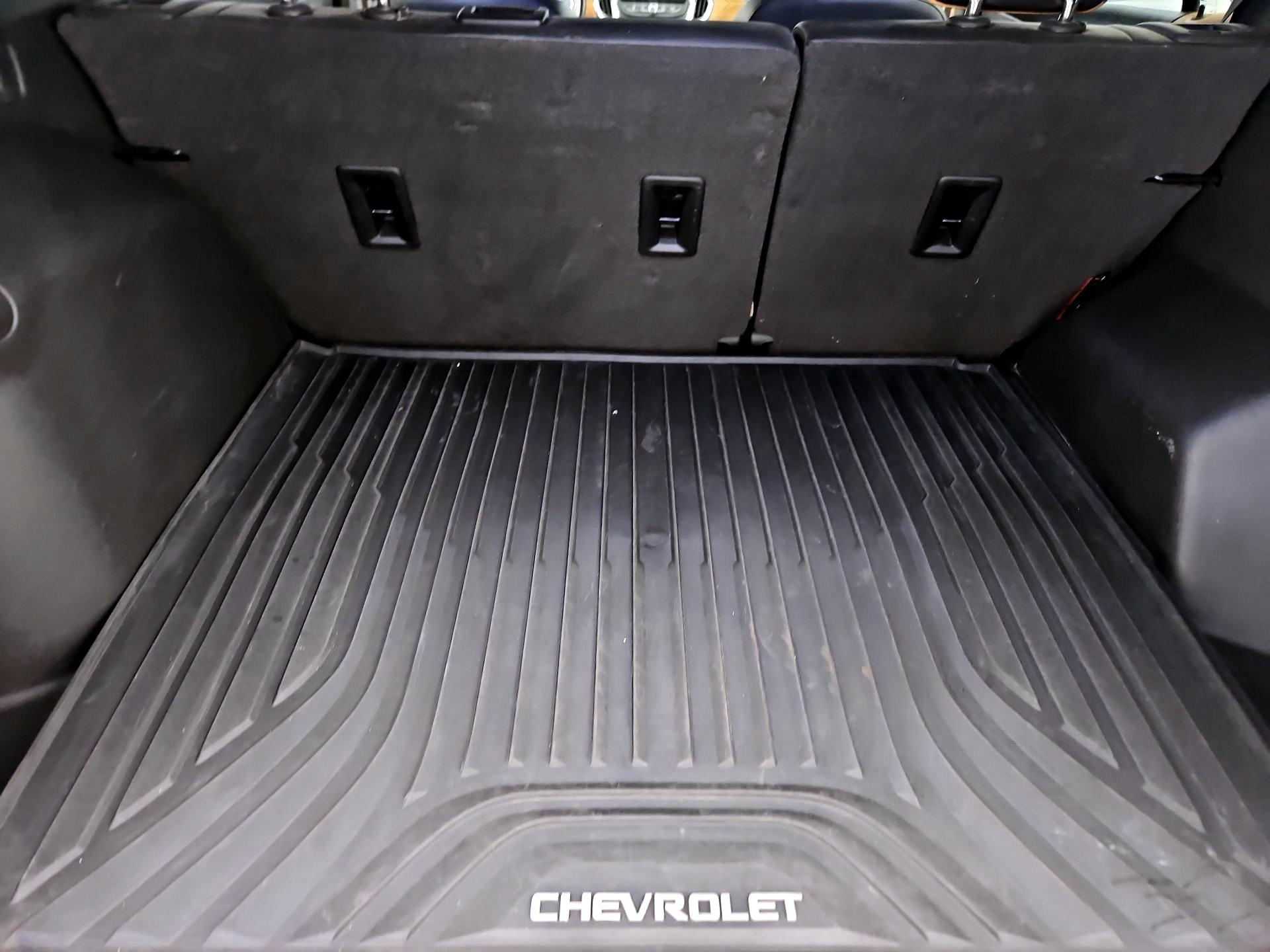 Thumbnail: 2020 Chevrolet Equinox - 17