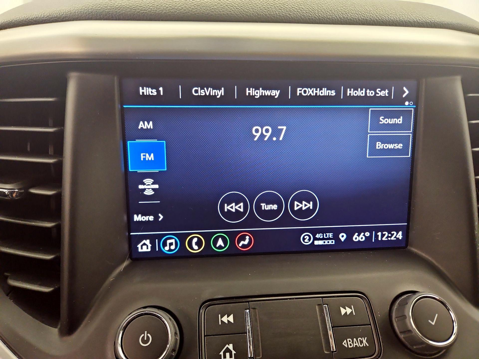 Thumbnail: 2023 GMC Acadia - 16