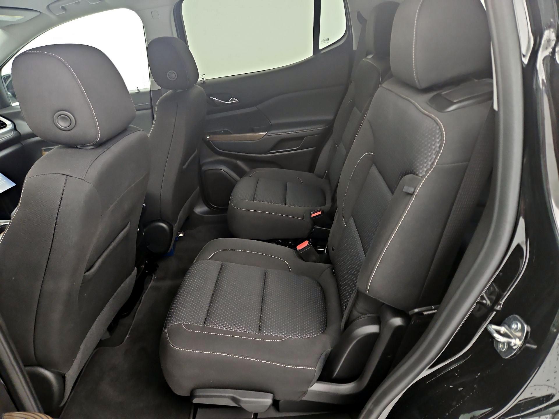 Thumbnail: 2023 GMC Acadia - 20