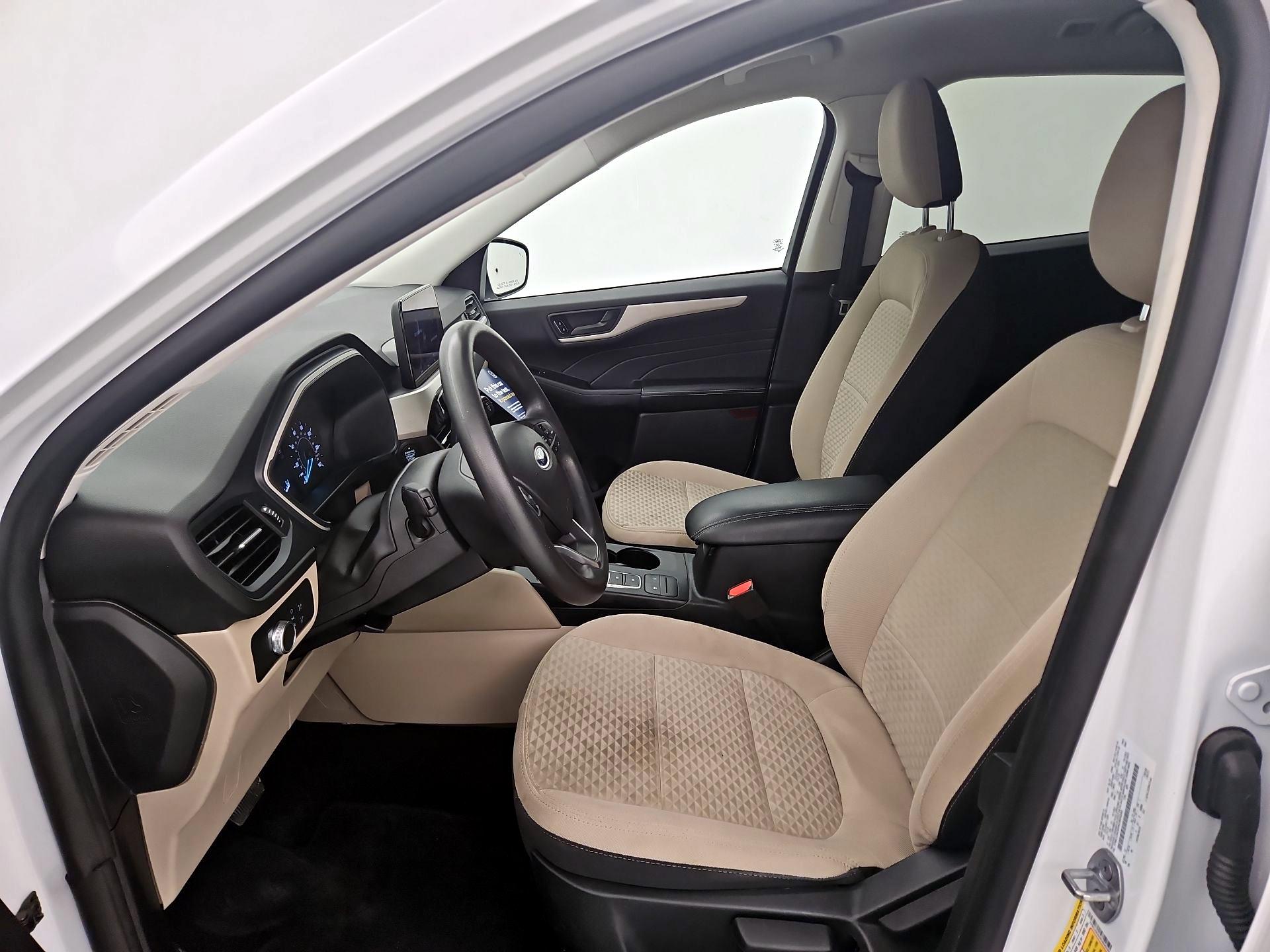 Thumbnail: 2022 Ford Escape - 11