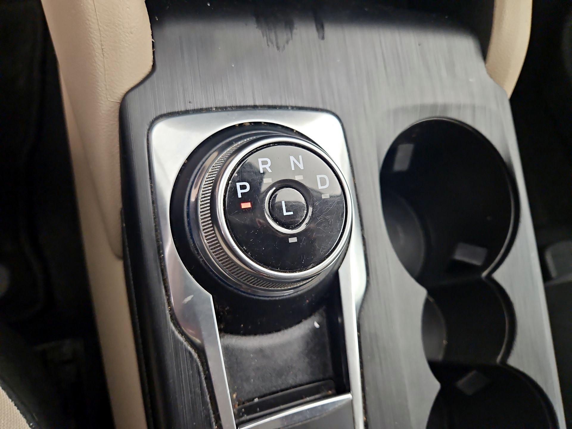 Thumbnail: 2022 Ford Escape - 17