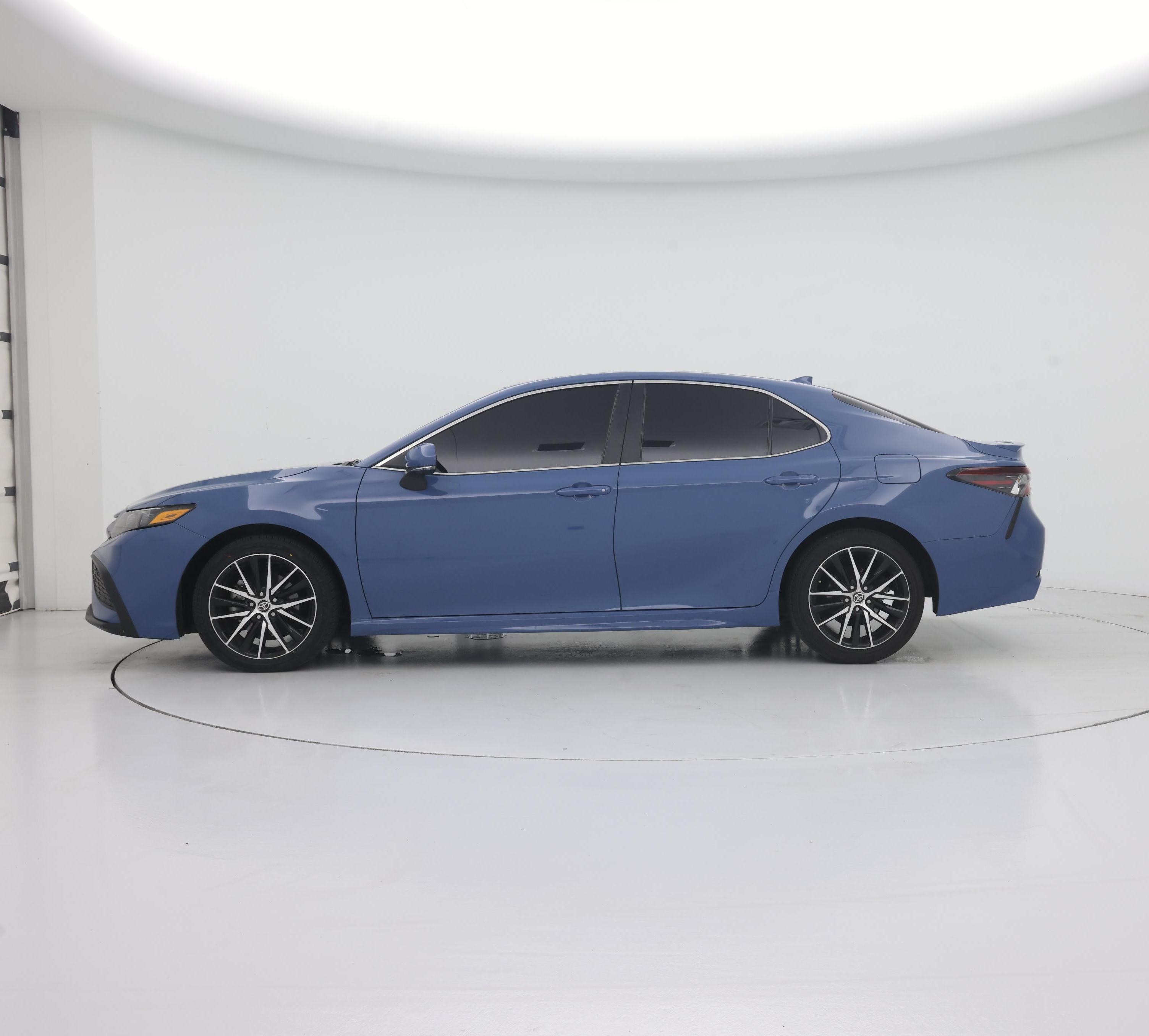 Thumbnail: 2023 Toyota Camry - 3