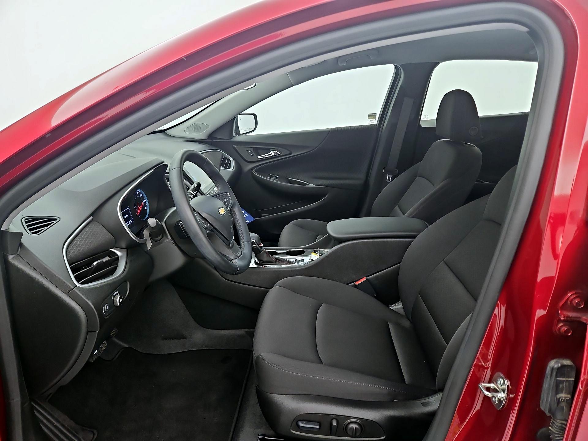 Thumbnail: 2023 Chevrolet Malibu - 11