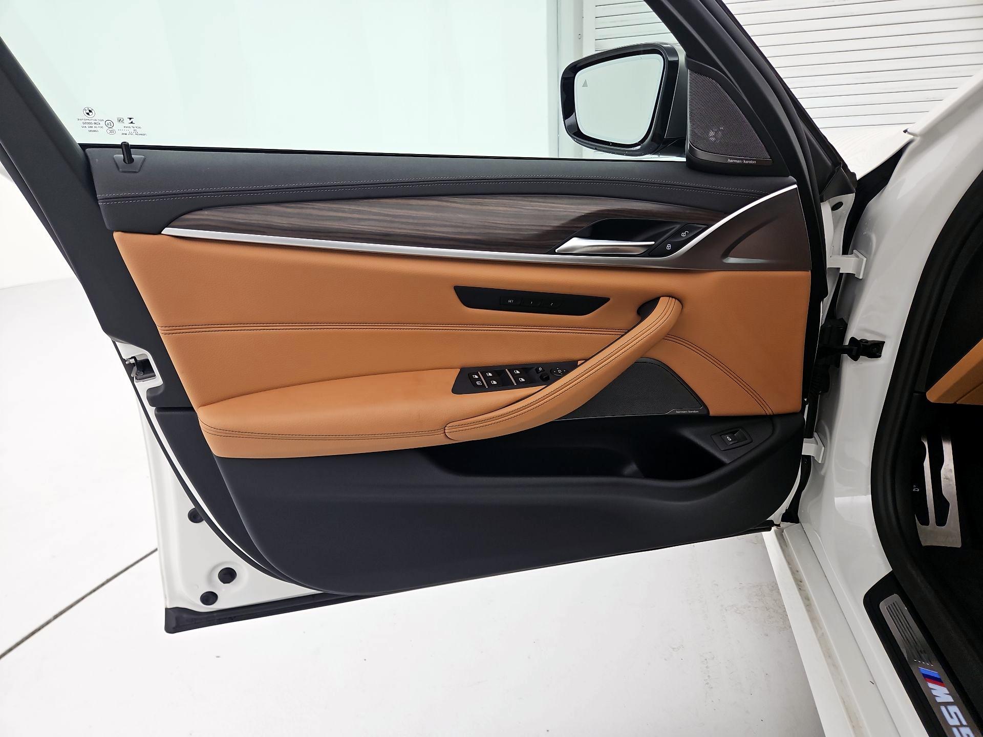 Thumbnail: 2021 BMW 5 Series - 12