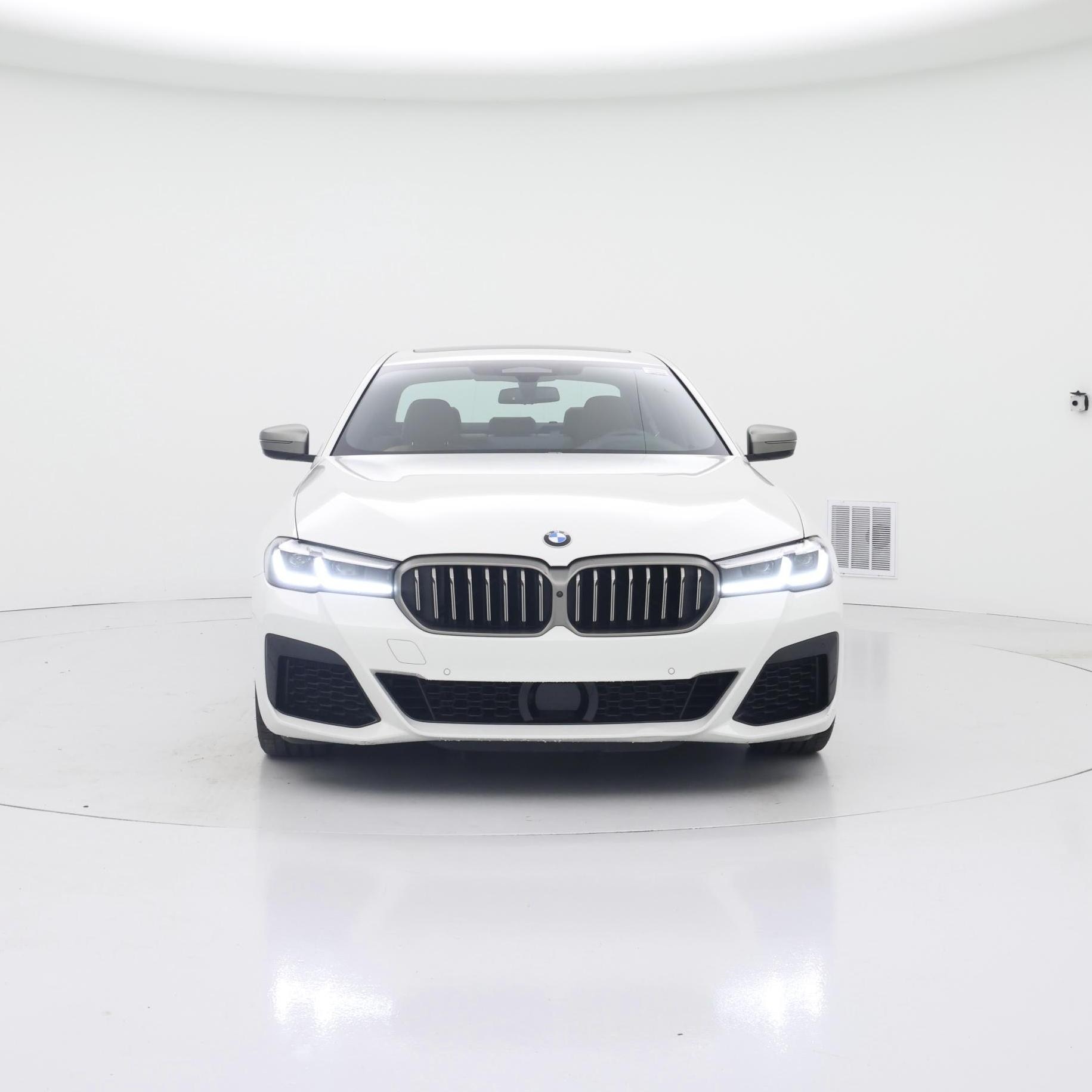 Thumbnail: 2021 BMW 5 Series - 5
