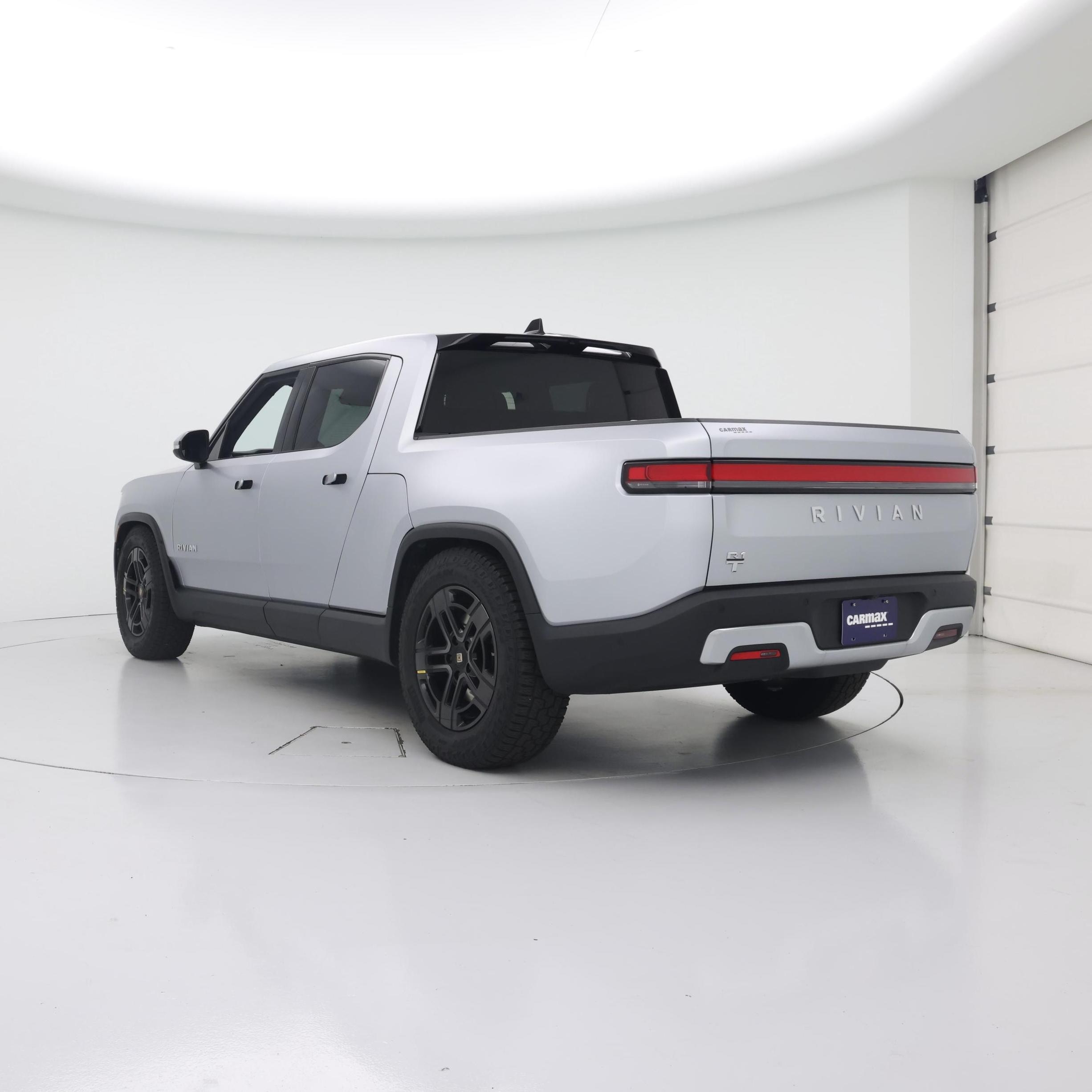 Thumbnail: 2024 Rivian R1T - 2