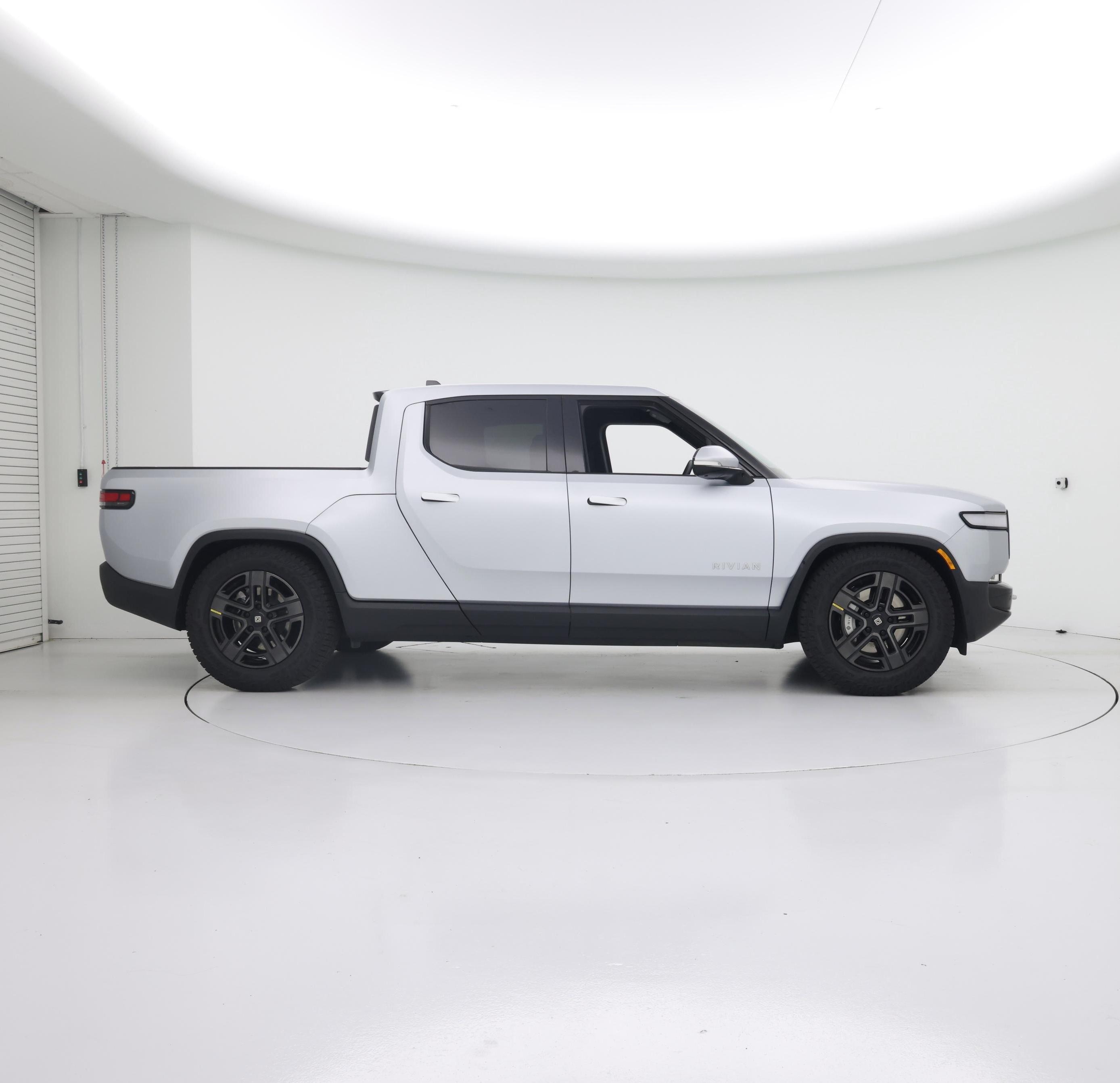 Thumbnail: 2024 Rivian R1T - 7