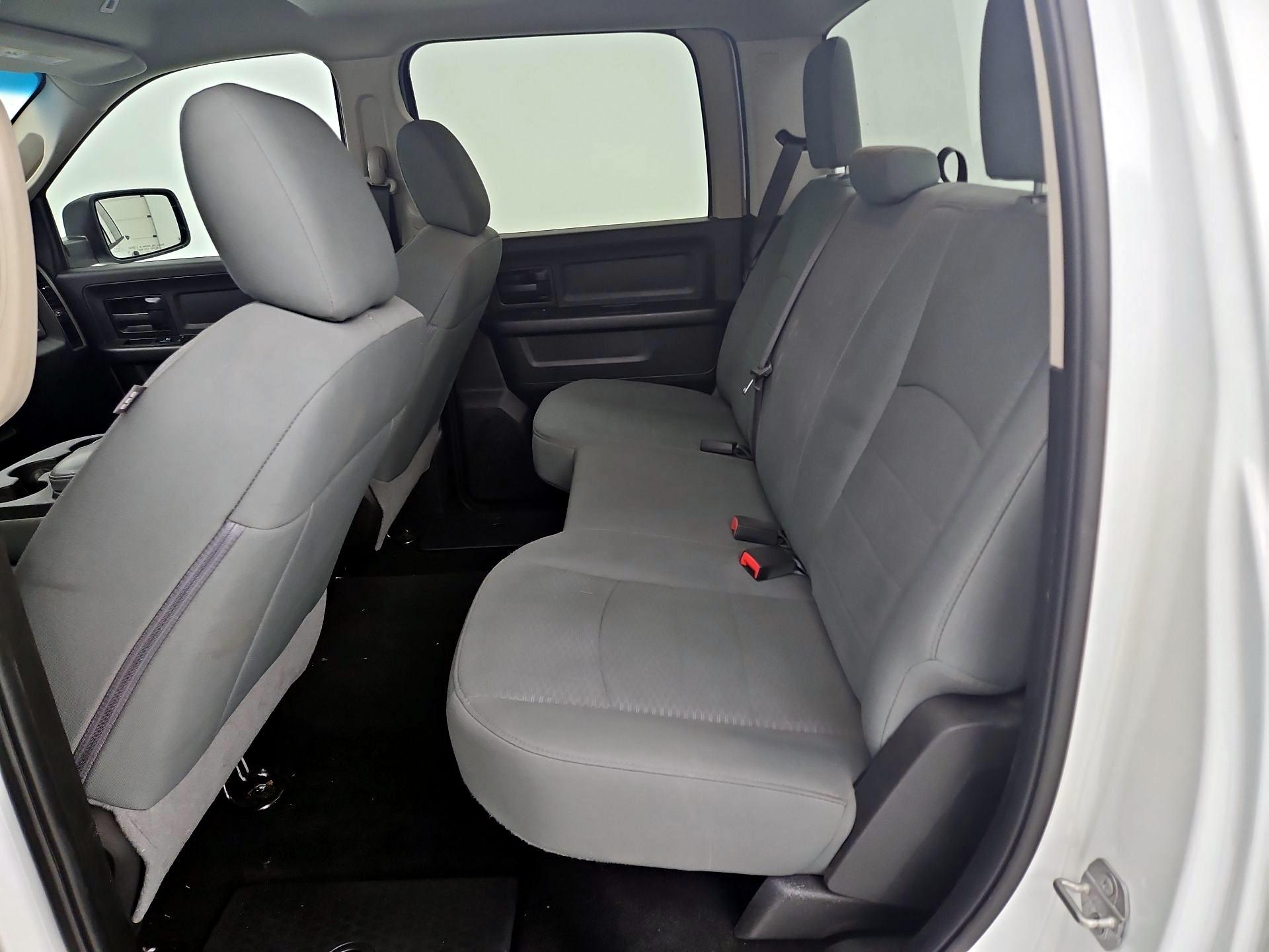 Thumbnail: 2019 RAM 1500 Classic - 20