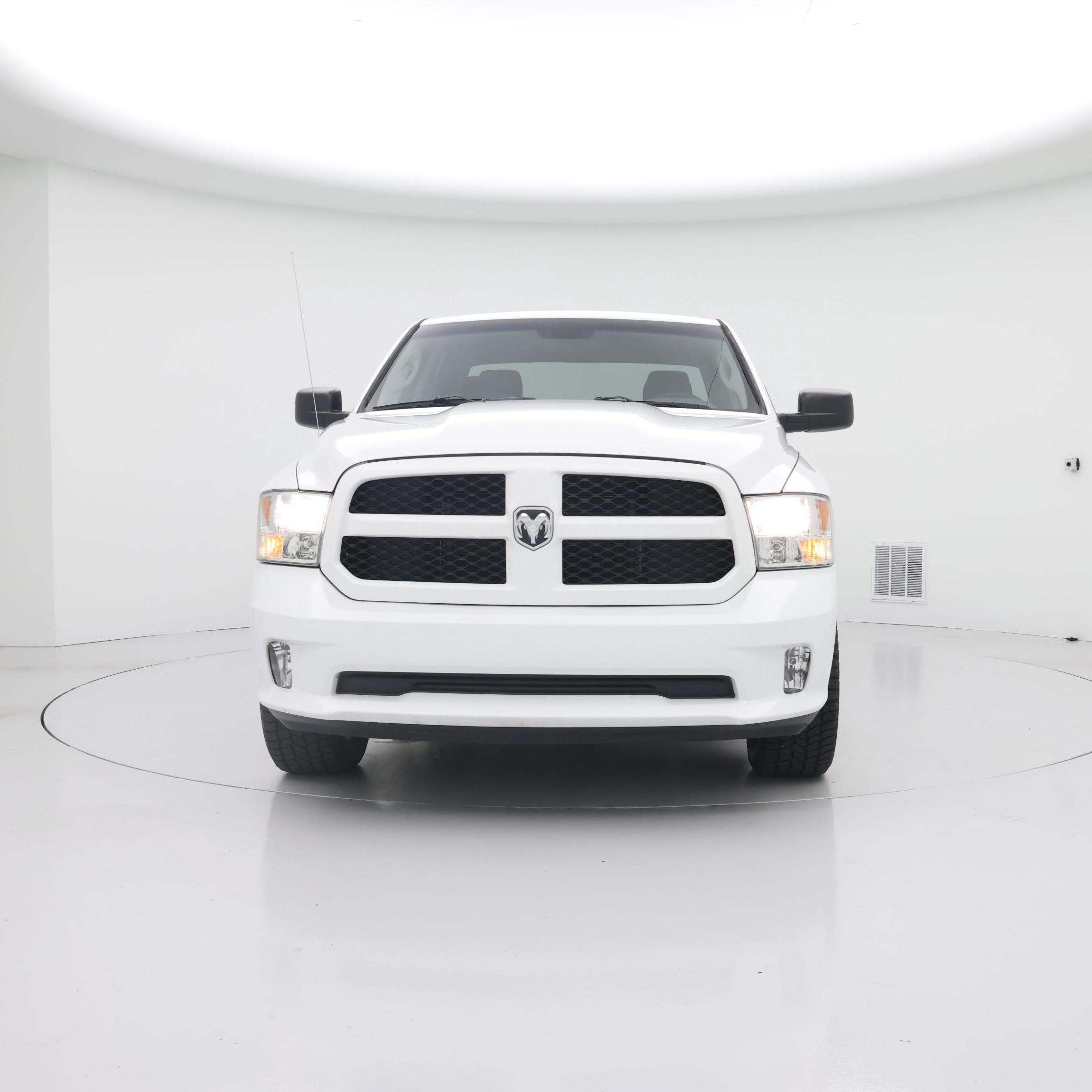 Thumbnail: 2019 RAM 1500 Classic - 5