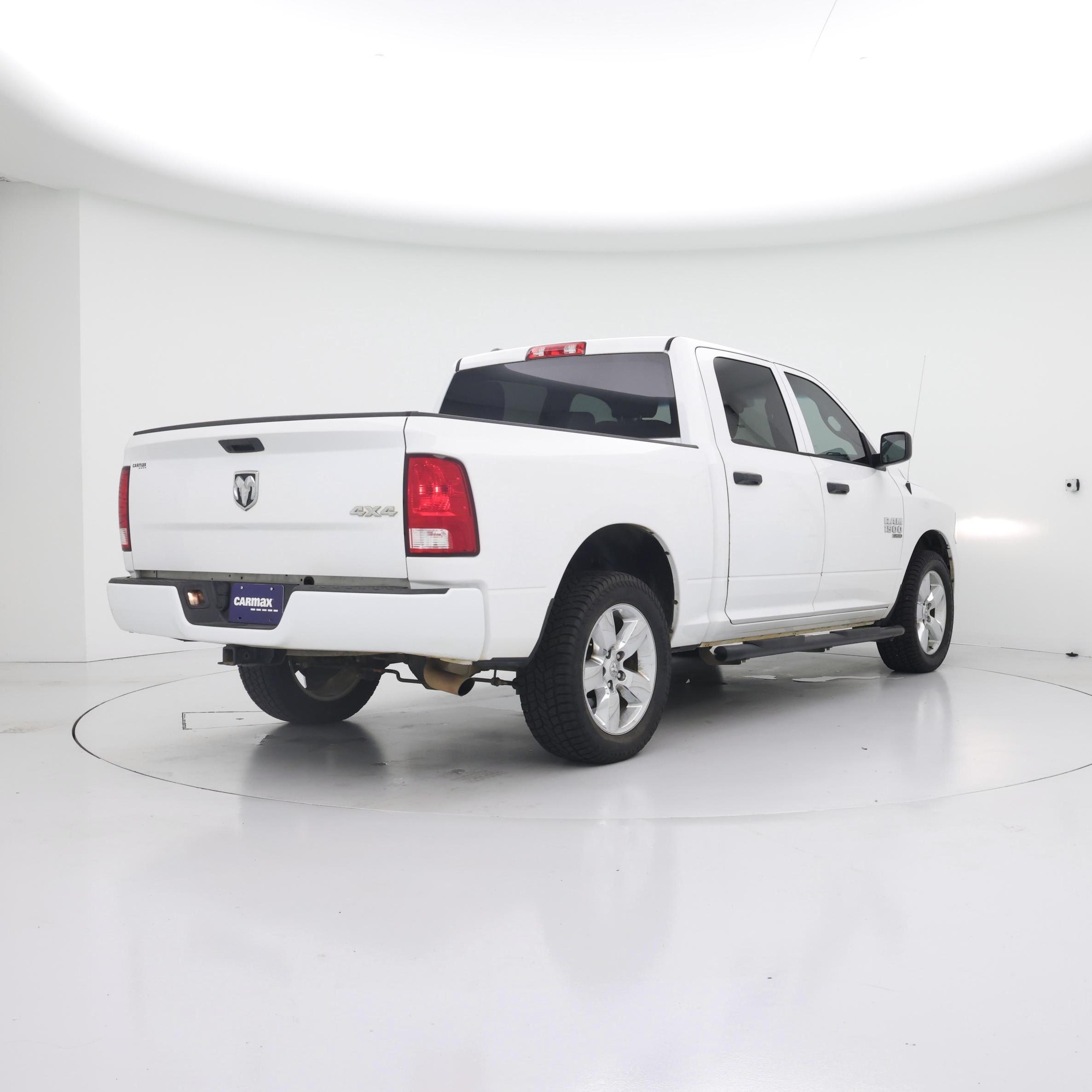 Thumbnail: 2019 RAM 1500 Classic - 8