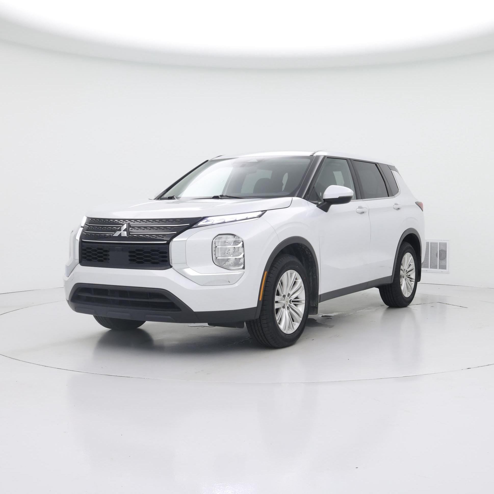 Thumbnail: 2022 Mitsubishi Outlander - 4