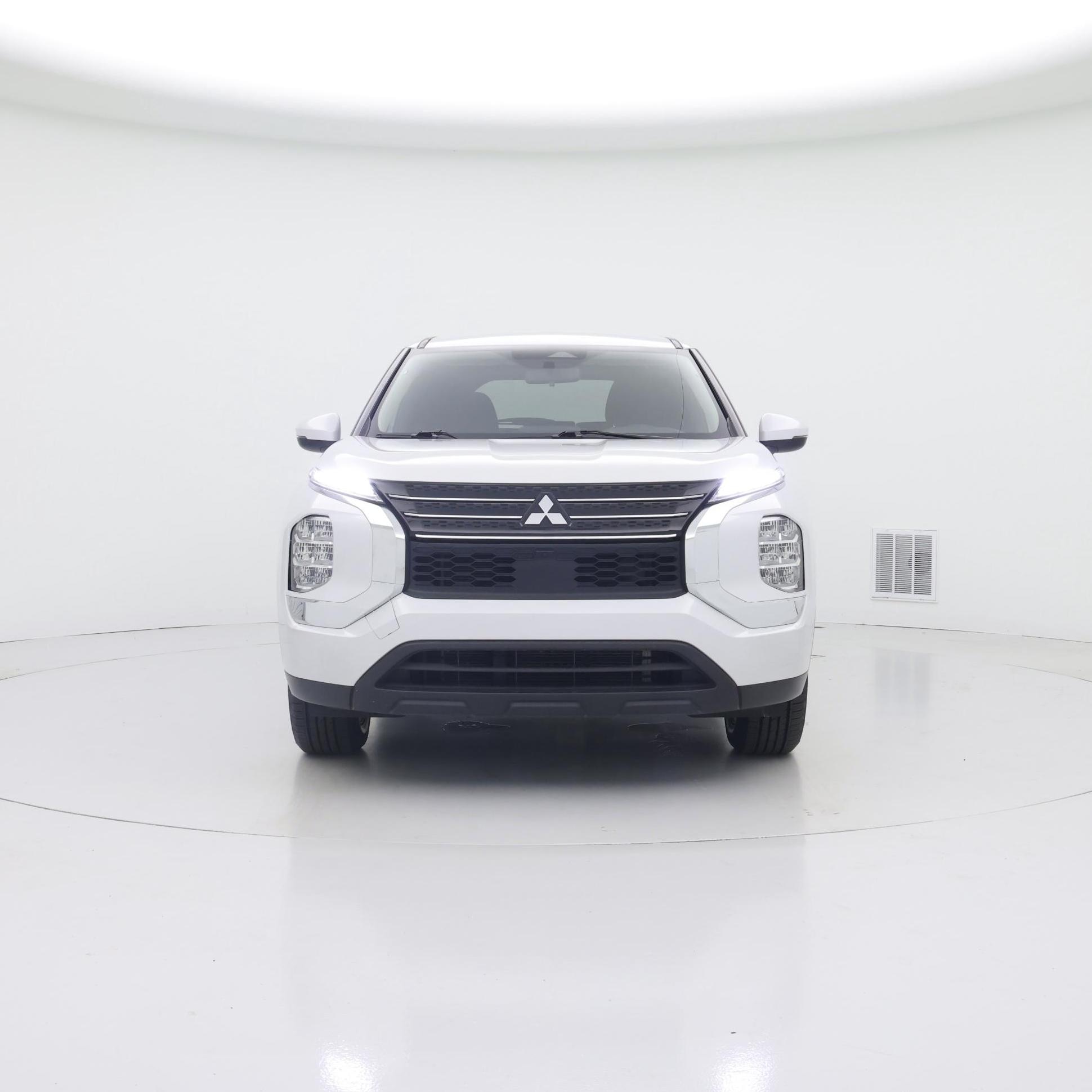 Thumbnail: 2022 Mitsubishi Outlander - 5