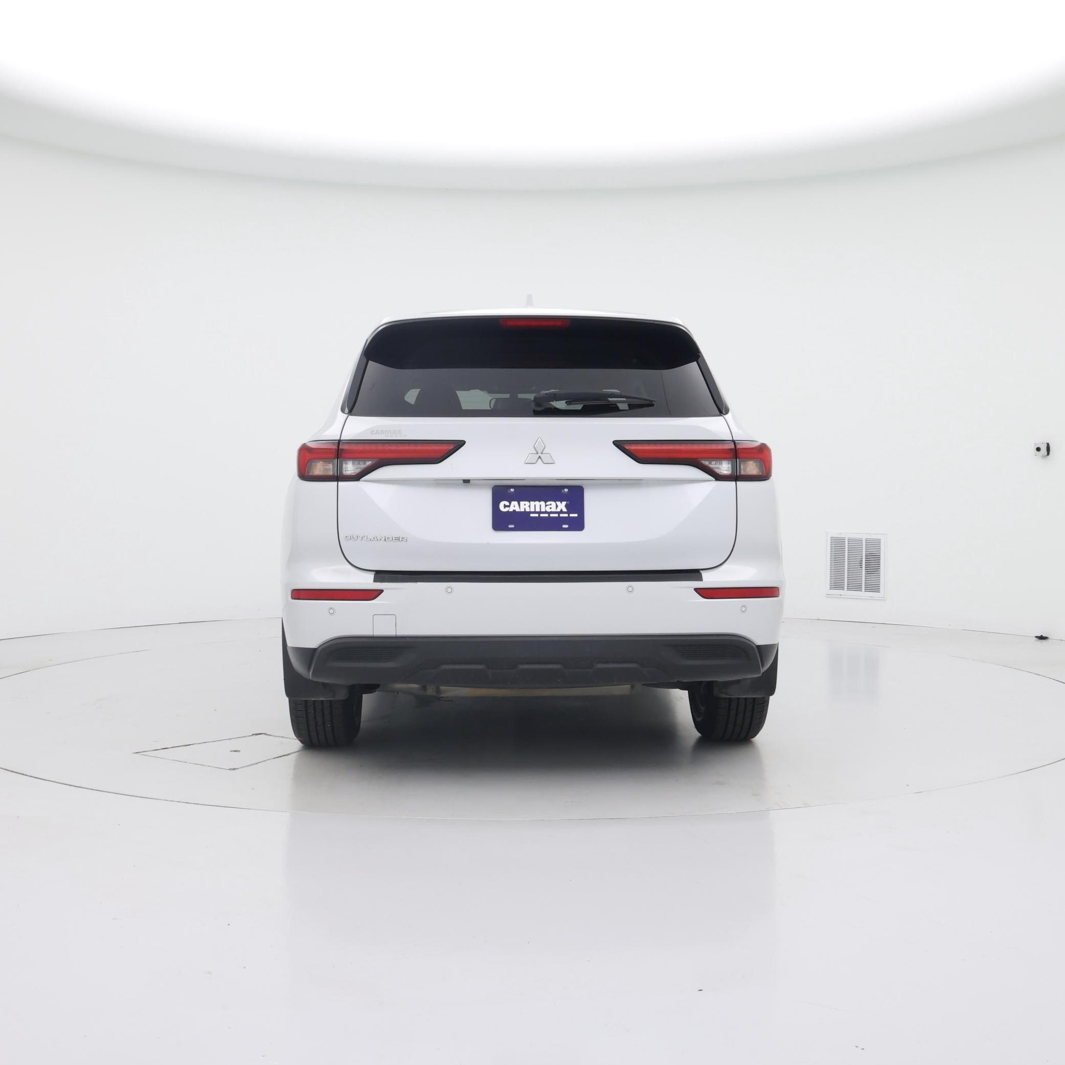 Thumbnail: 2022 Mitsubishi Outlander - 6