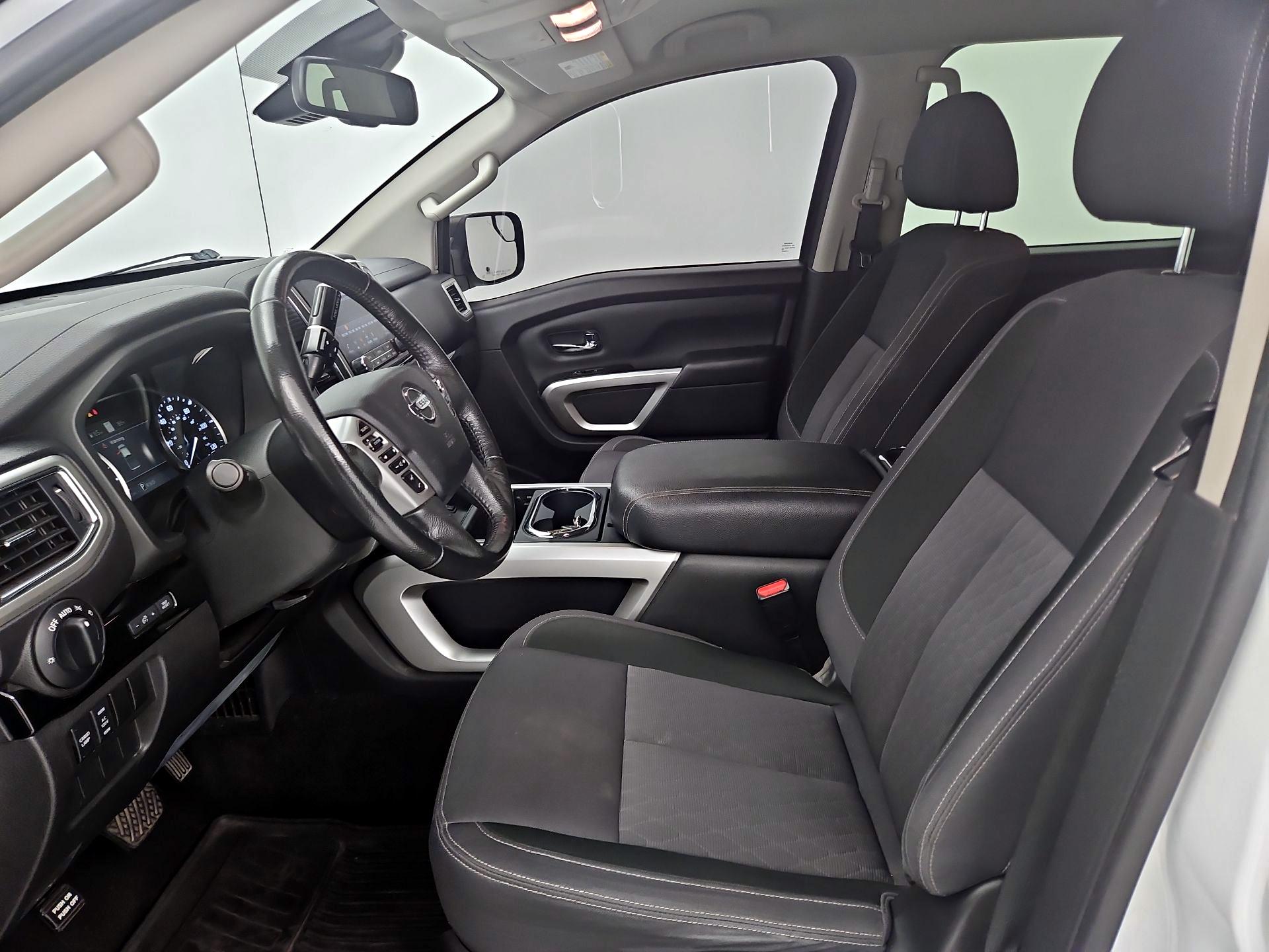 Thumbnail: 2020 Nissan Titan - 11