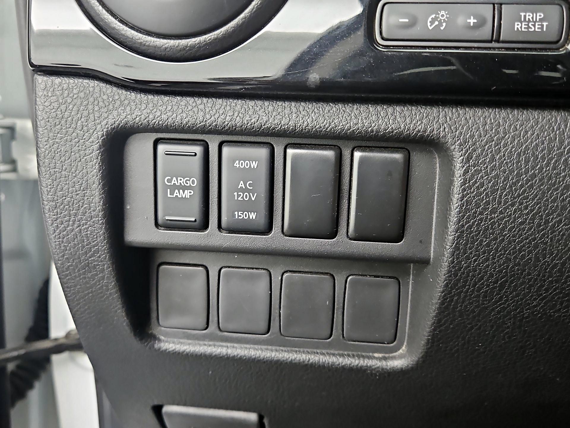 Thumbnail: 2020 Nissan Titan - 13