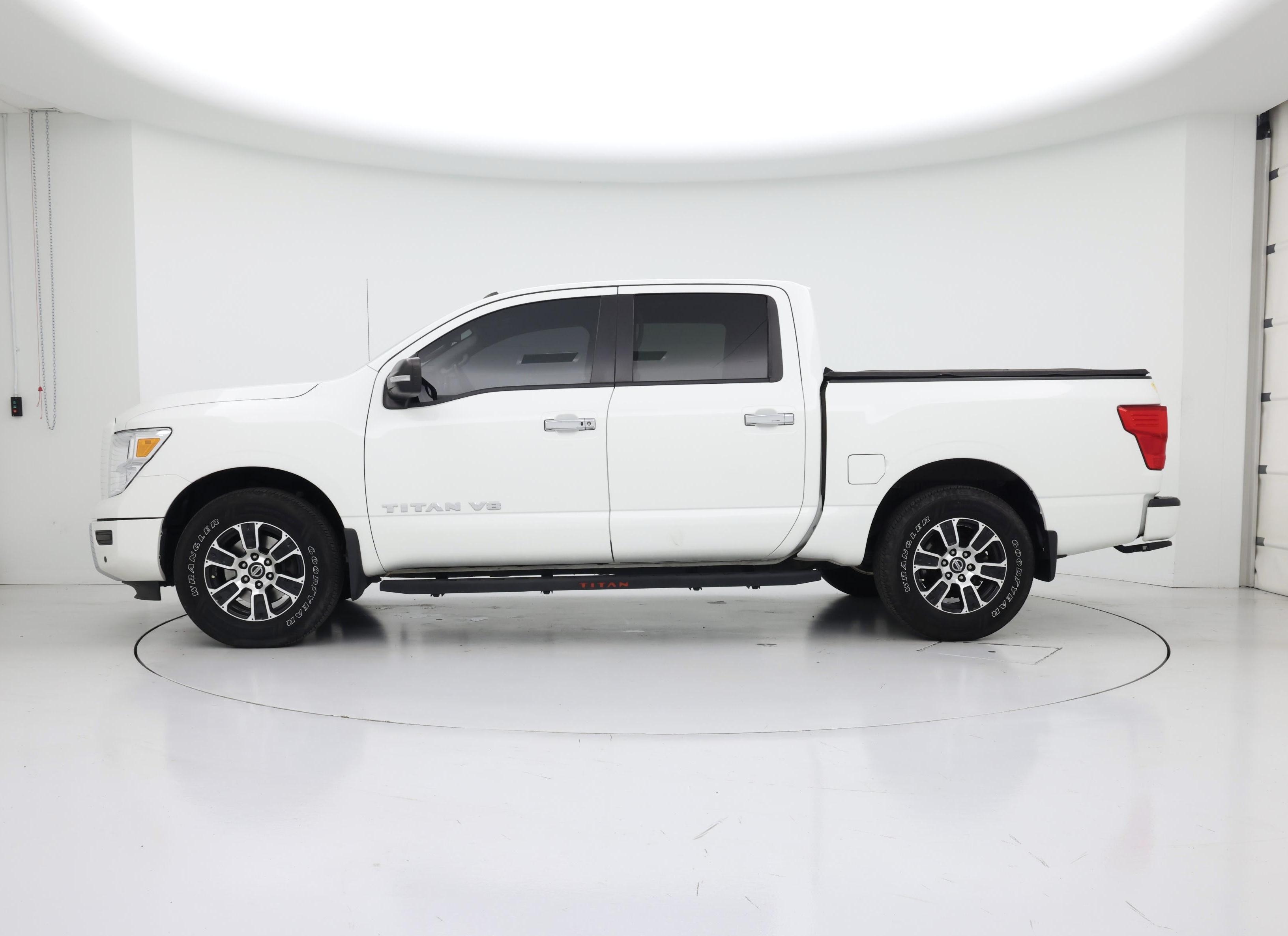 Thumbnail: 2020 Nissan Titan - 3