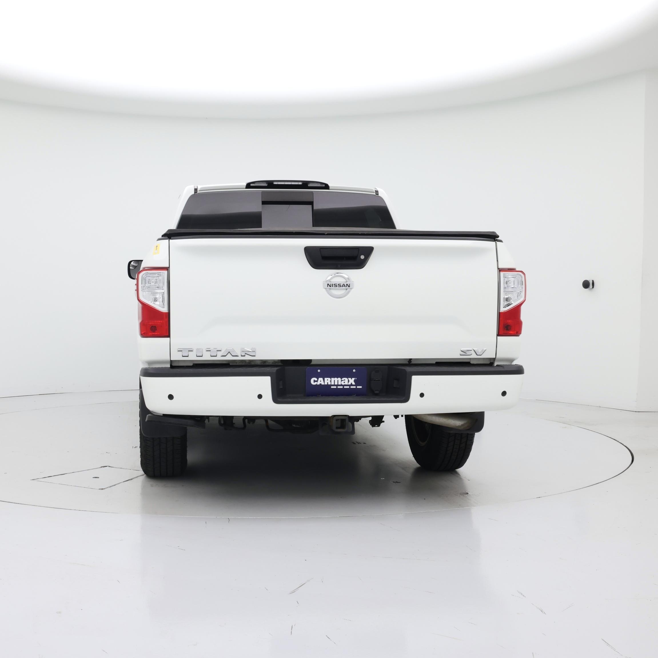 Thumbnail: 2020 Nissan Titan - 6