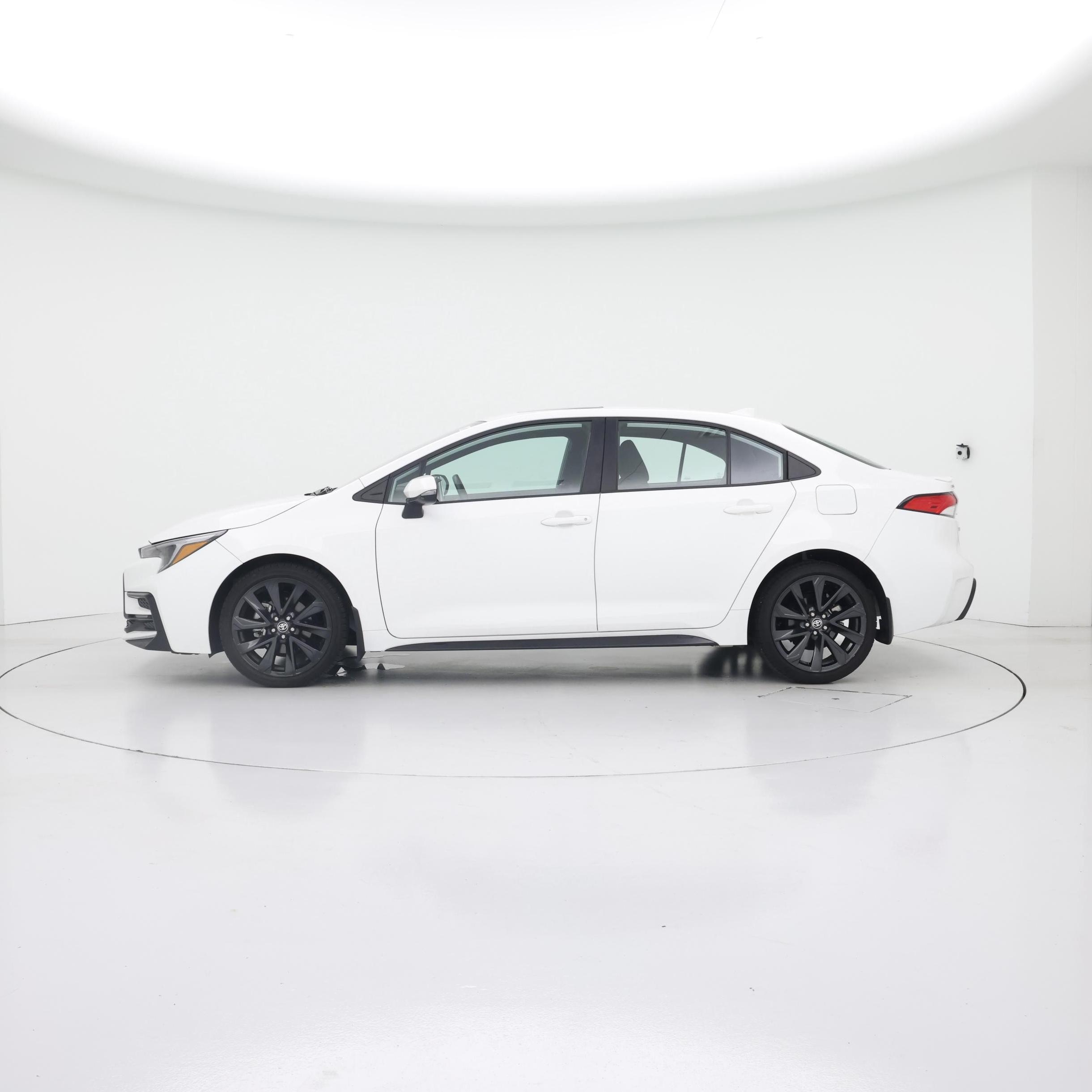 Thumbnail: 2023 Toyota Corolla - 3