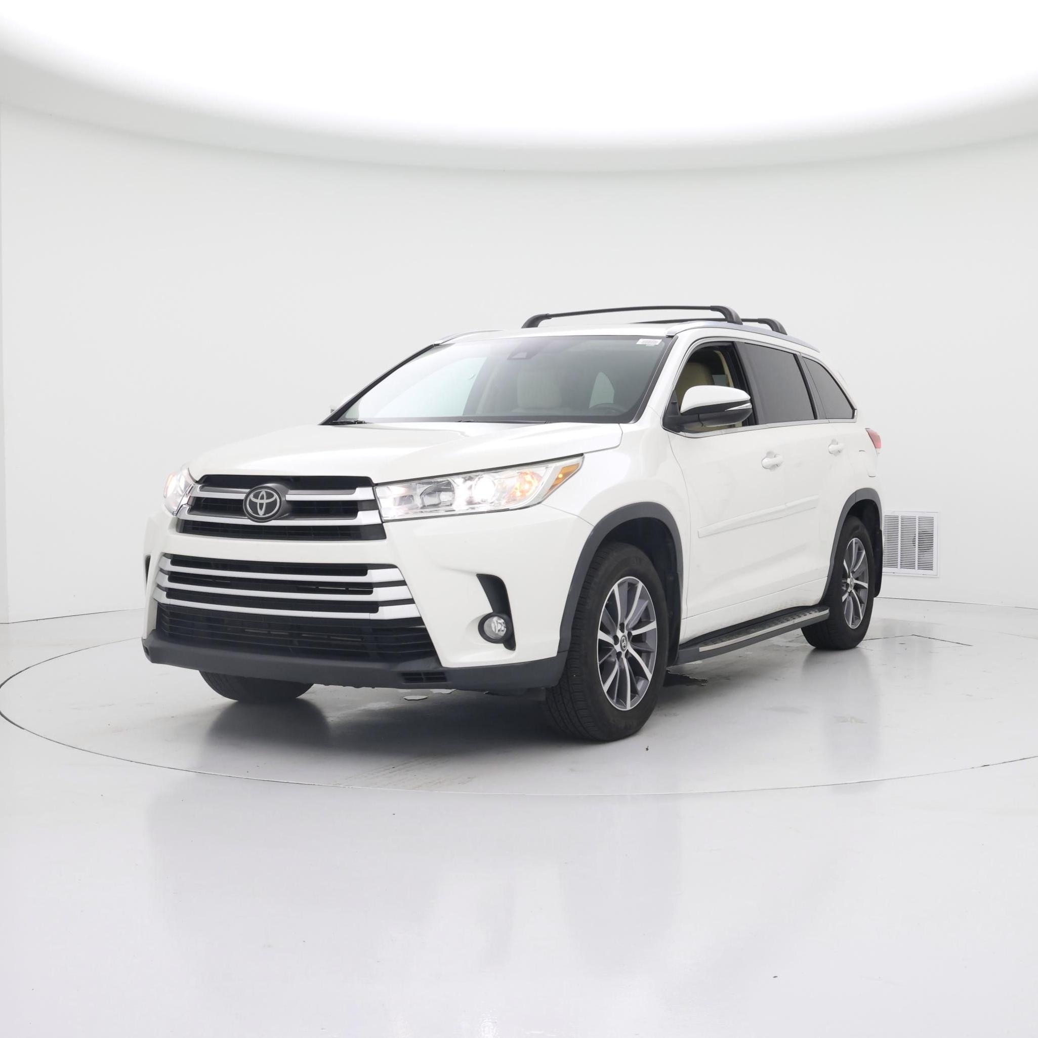 Thumbnail: 2018 Toyota Highlander - 4