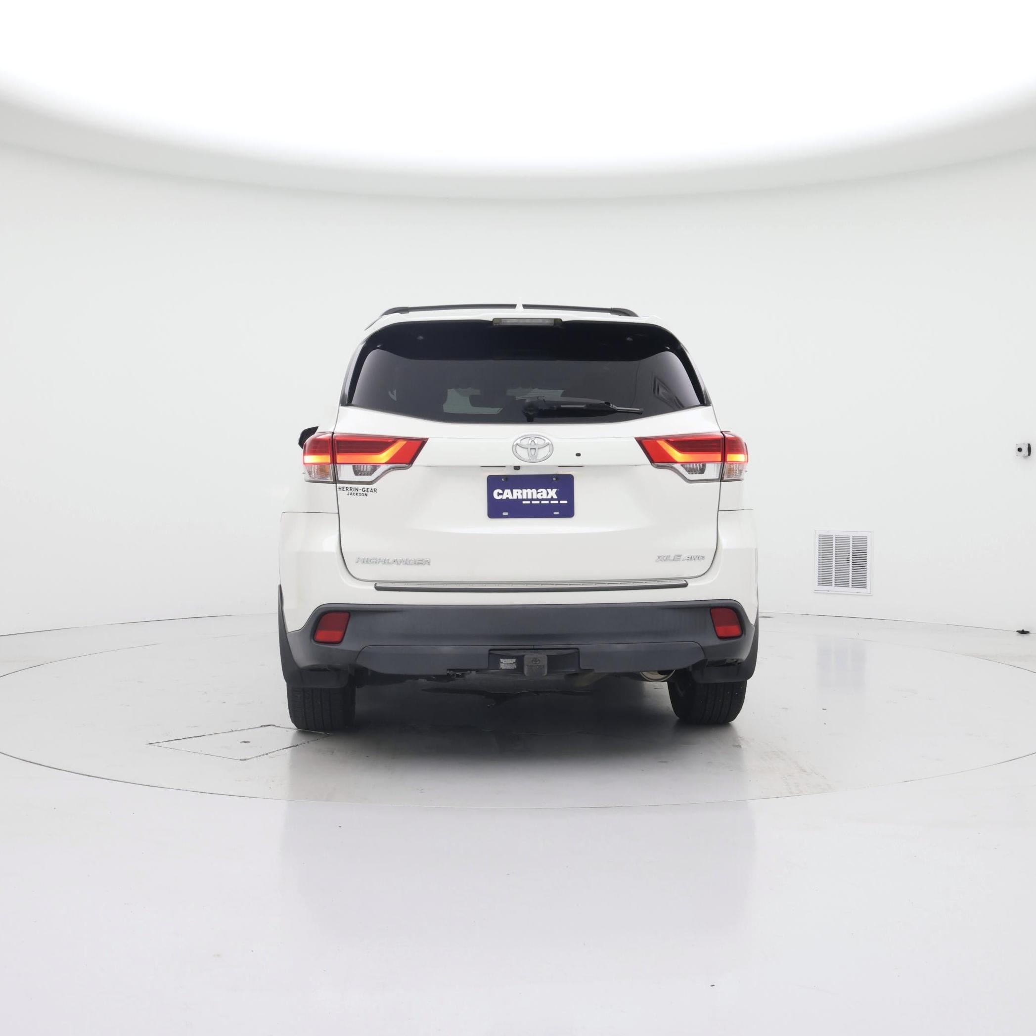Thumbnail: 2018 Toyota Highlander - 6