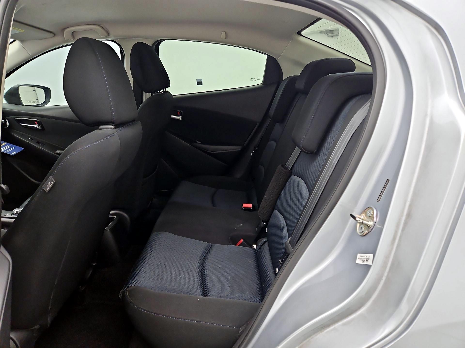 Thumbnail: 2017 Toyota Yaris iA - 19