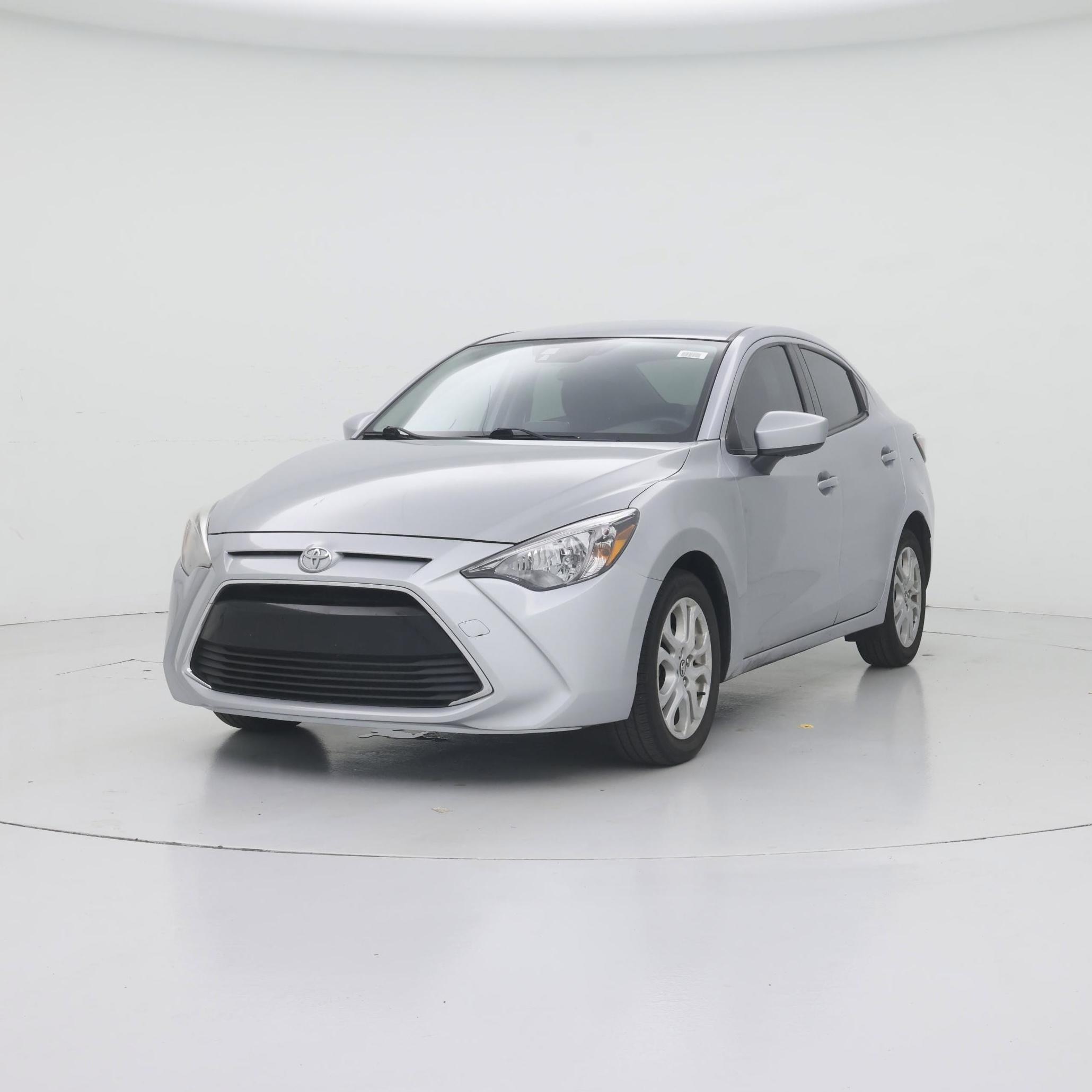 Thumbnail: 2017 Toyota Yaris iA - 4