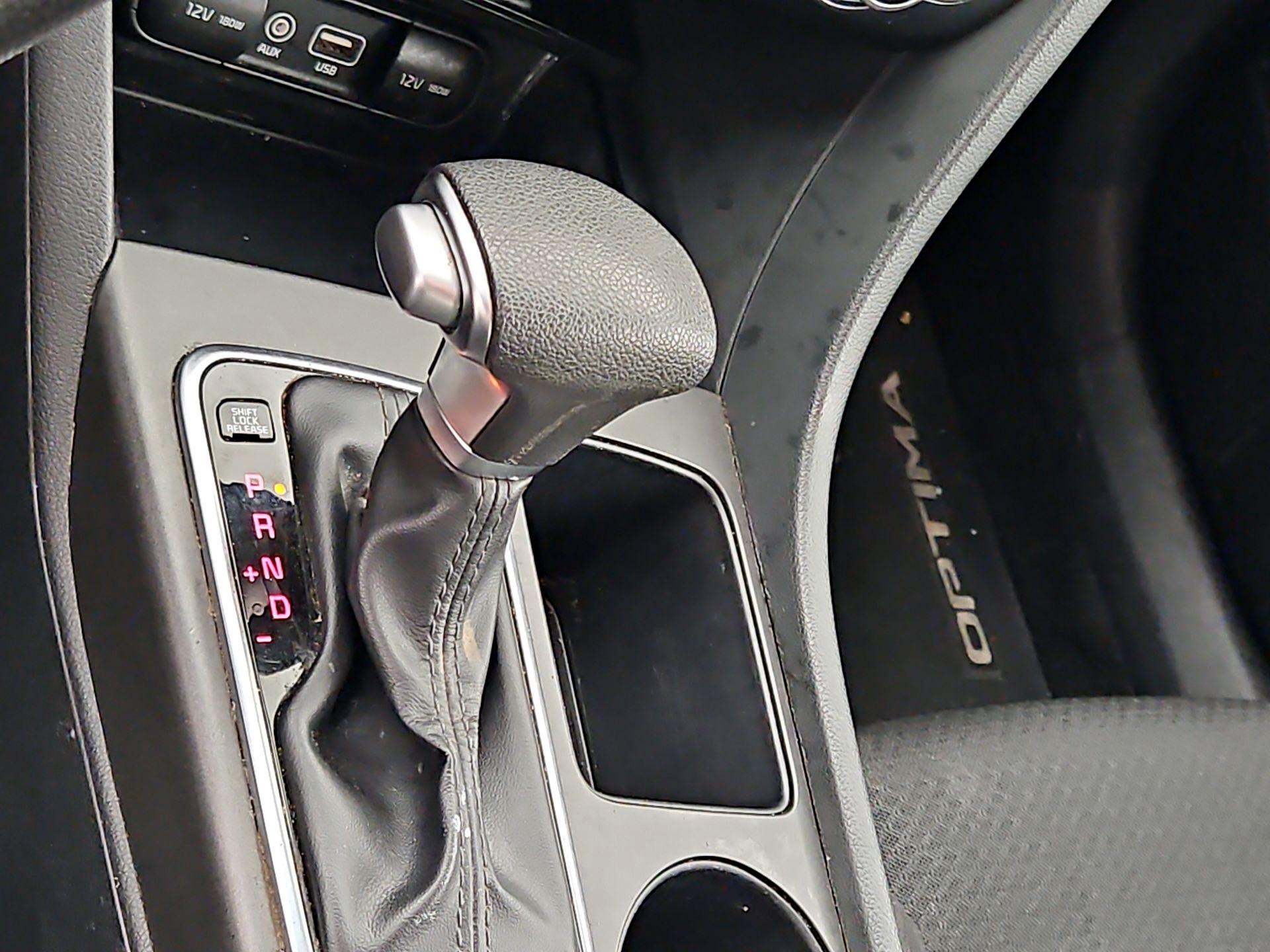 Thumbnail: 2018 Kia Optima - 17