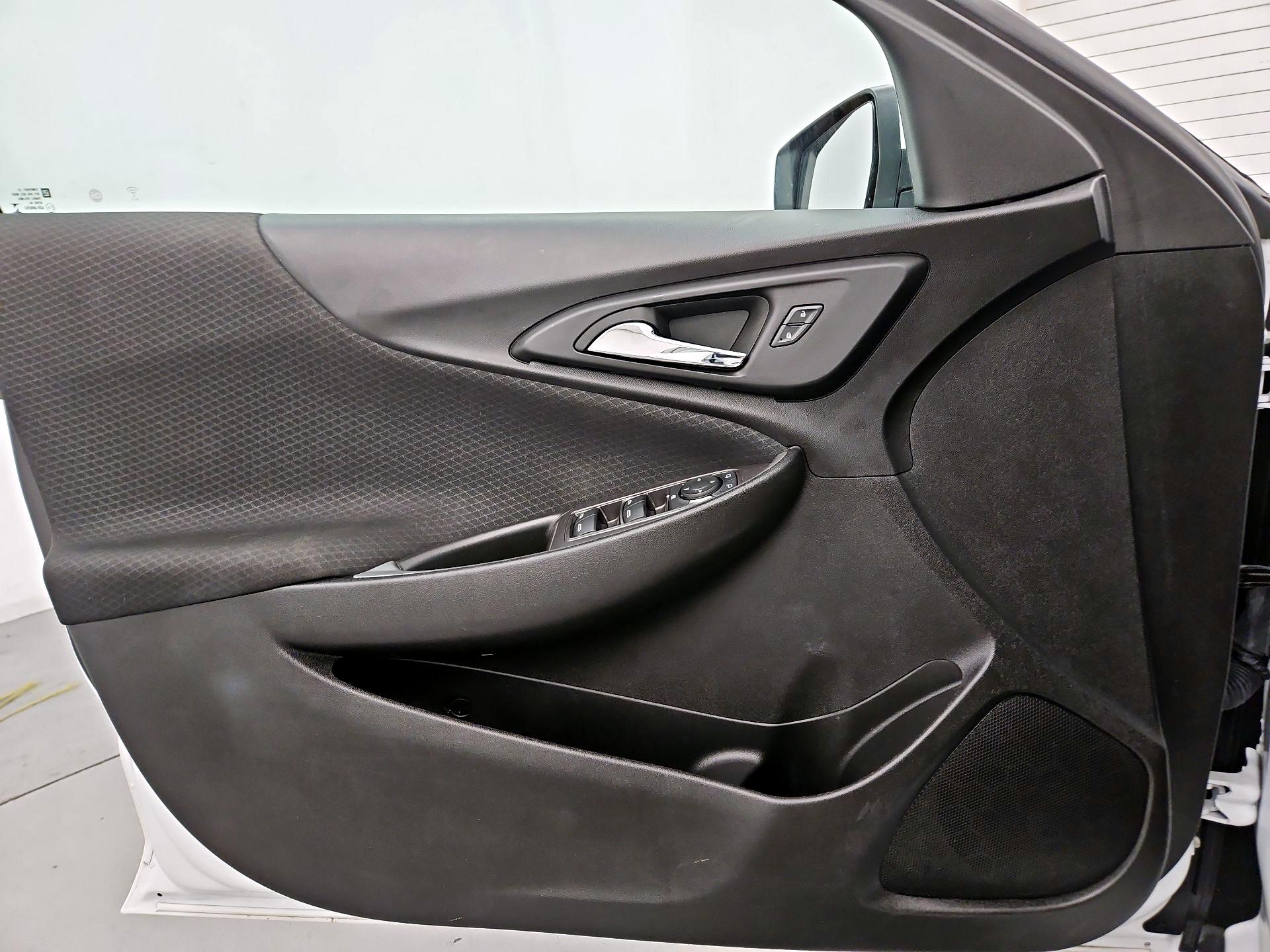 Thumbnail: 2023 Chevrolet Malibu - 12
