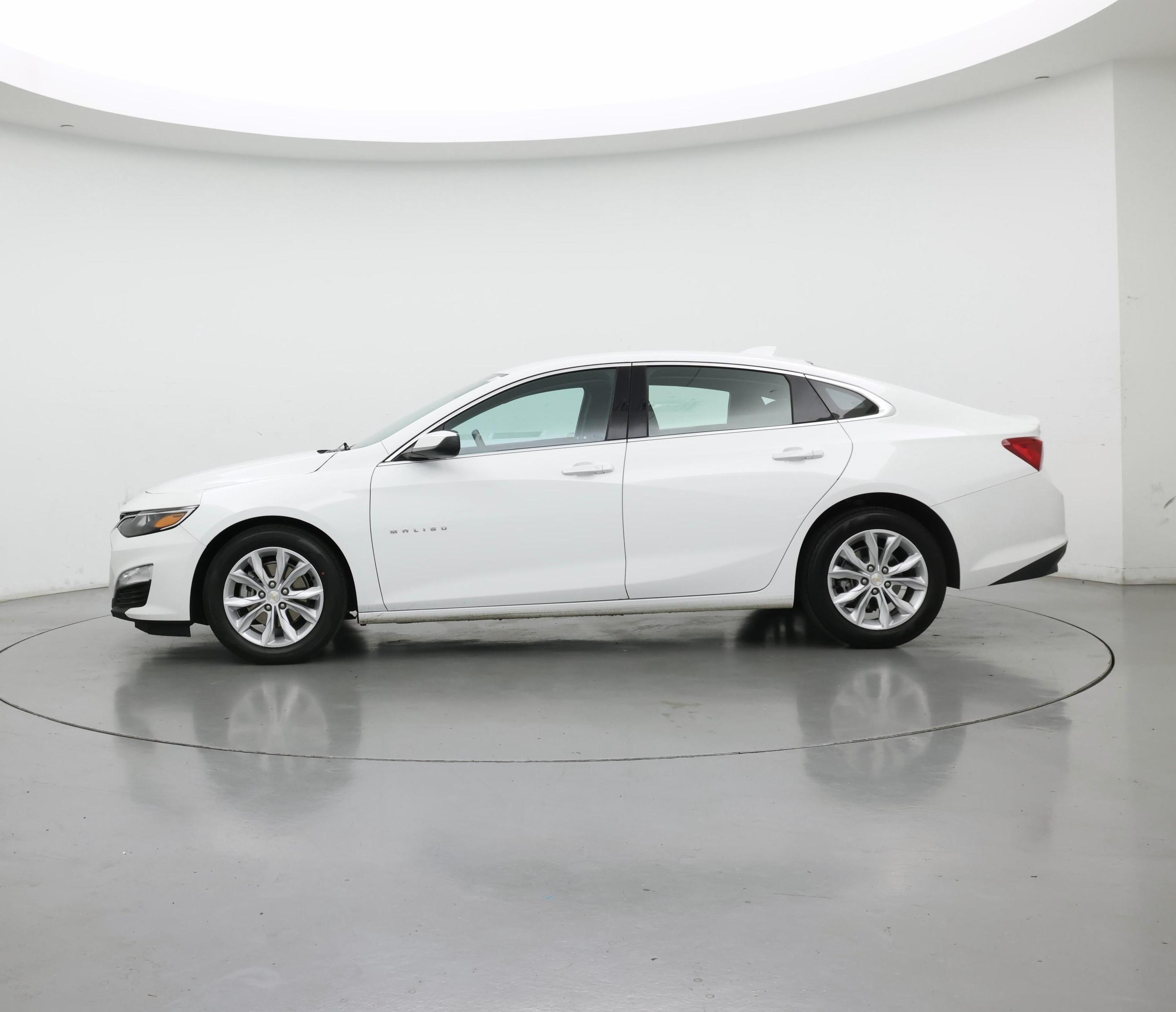 Thumbnail: 2023 Chevrolet Malibu - 3